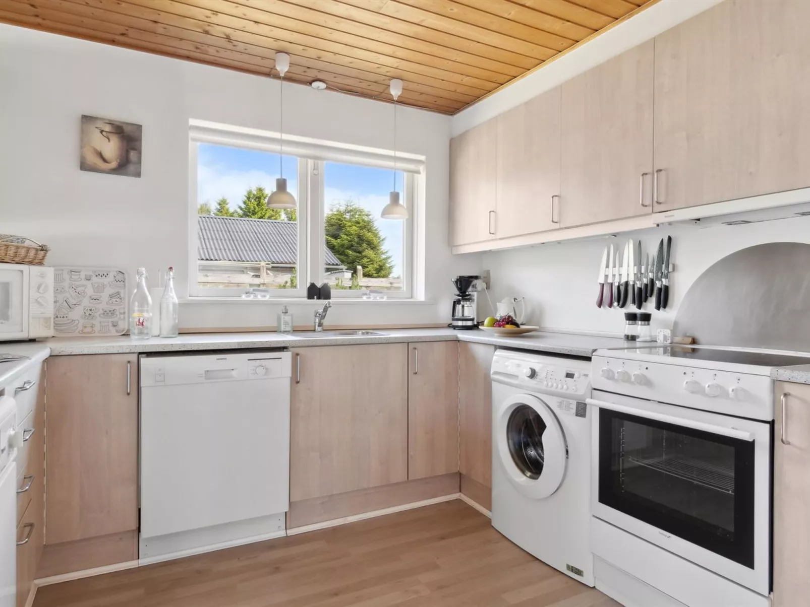 "Onni" - 1km from the sea-Inside