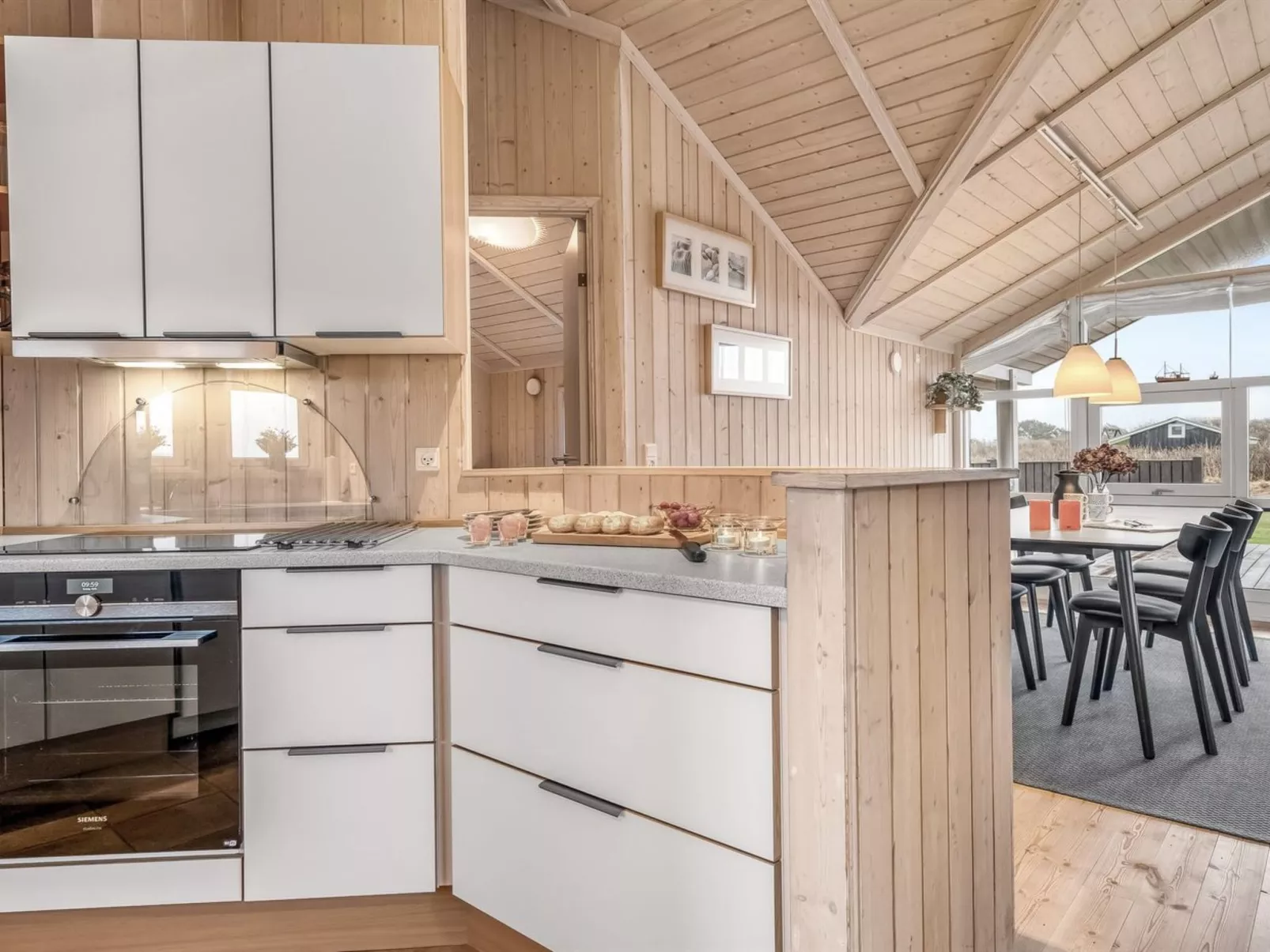 "Kiran" - 200m from the sea-Dedans