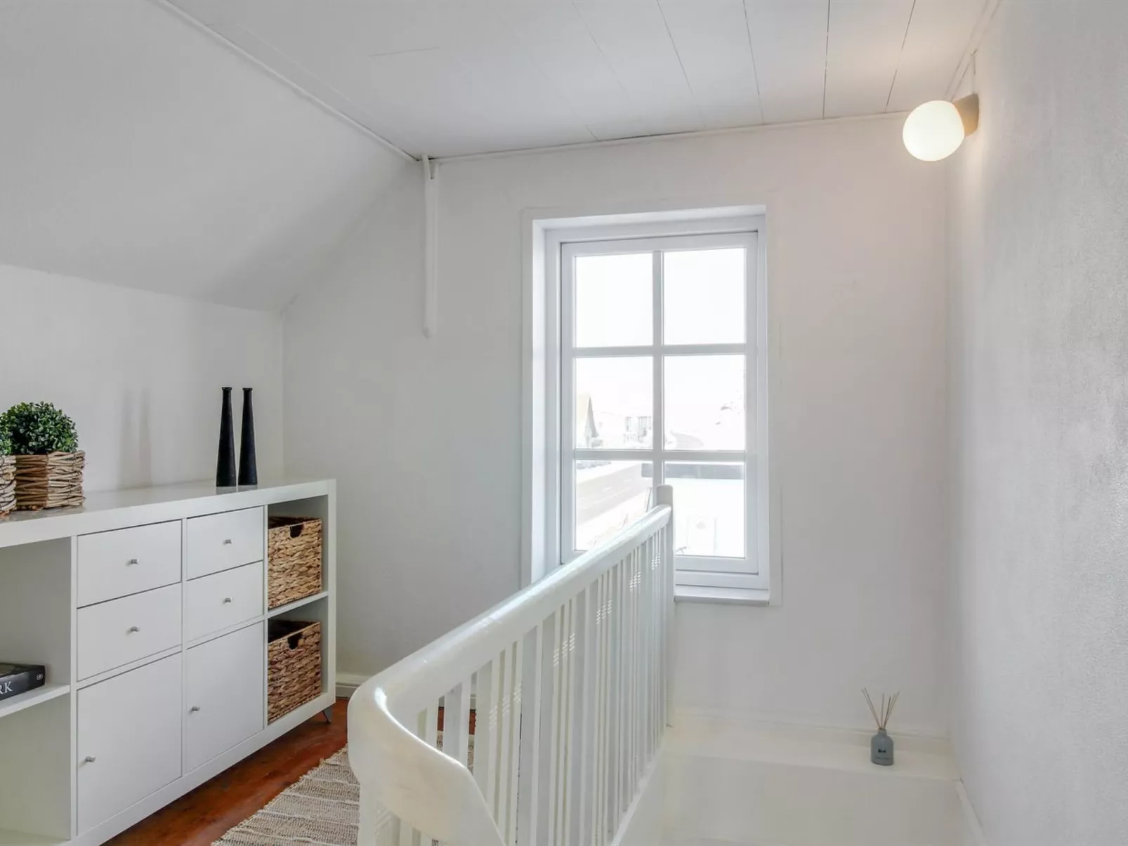 "Fraþulf" - 6km from the sea-Dedans