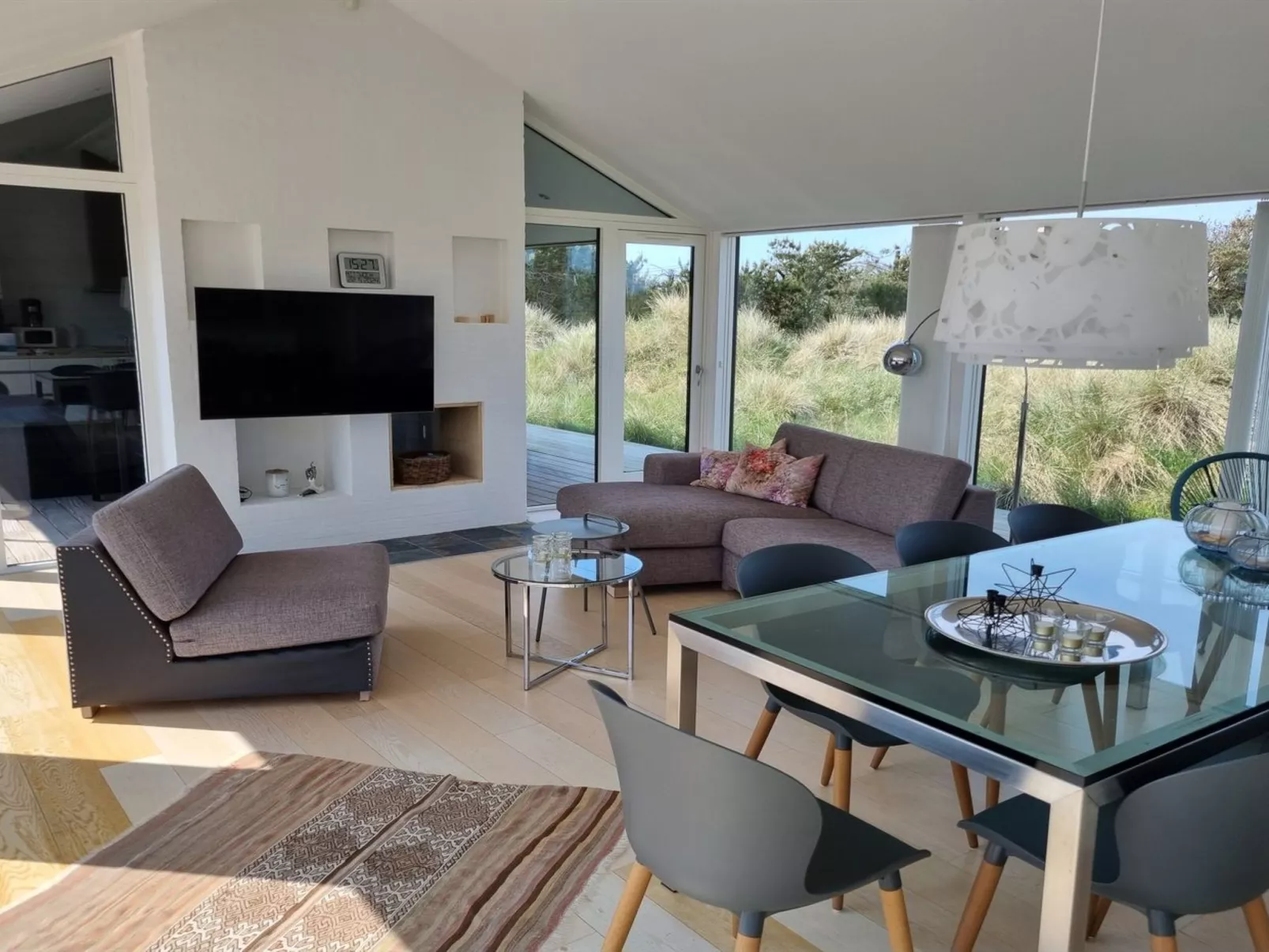 "Darla" - 375m from the sea-Inside