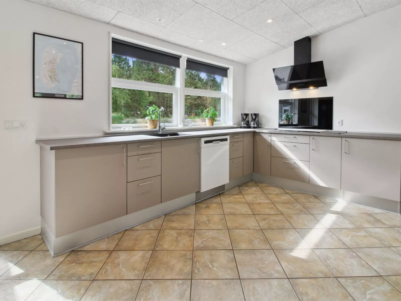 "Nael" - 1.6km from the sea-Drinnen