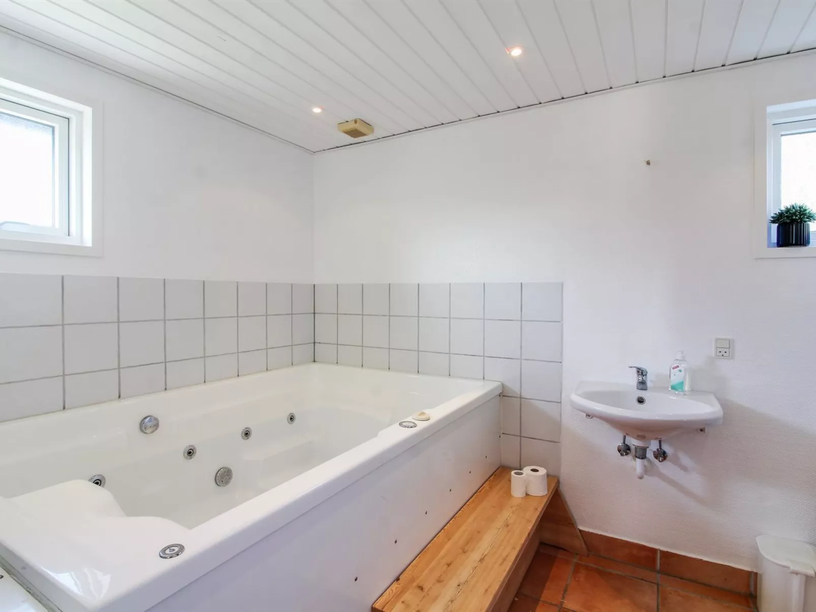 "Aved" - 350m from the sea-Inside