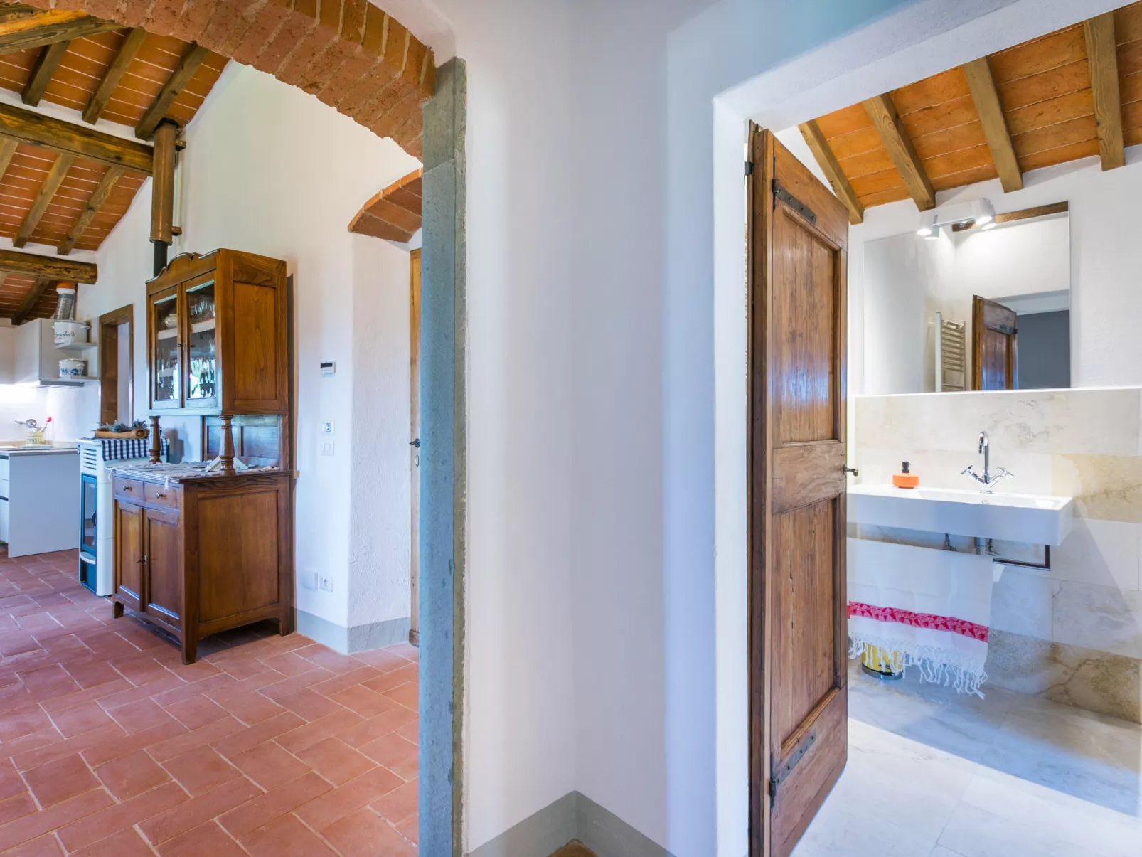 Il Borgo di Savignola-Inside