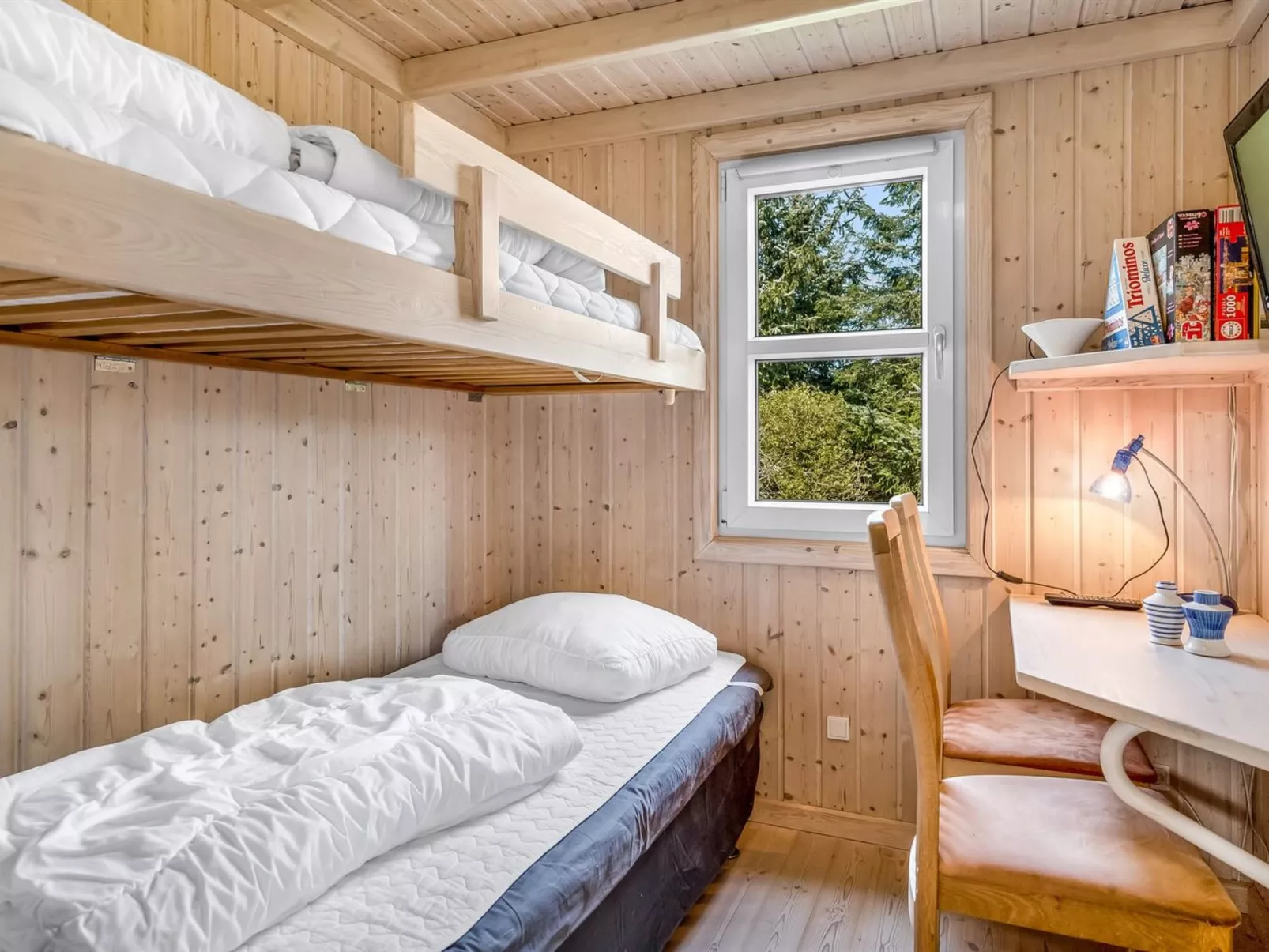 "Terho" - 1km from the sea-Drinnen