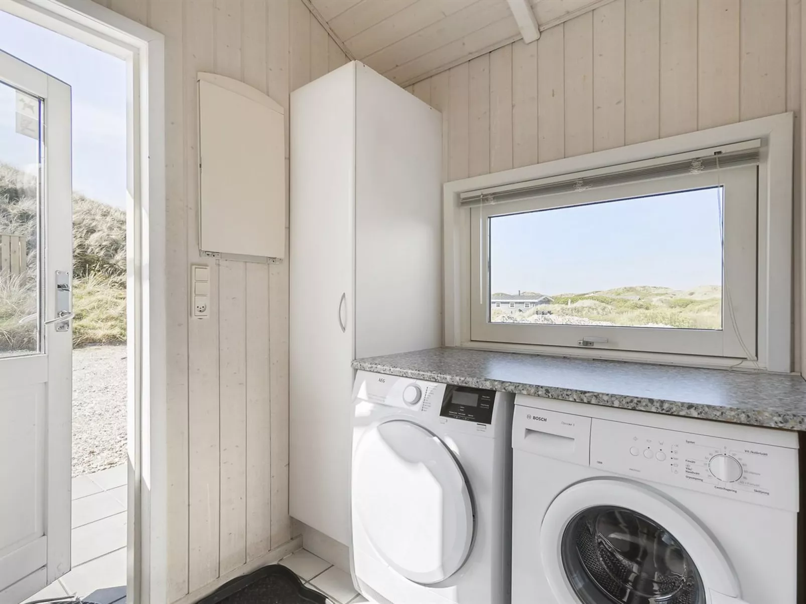 "Solvejg" - 150m from the sea-Inside