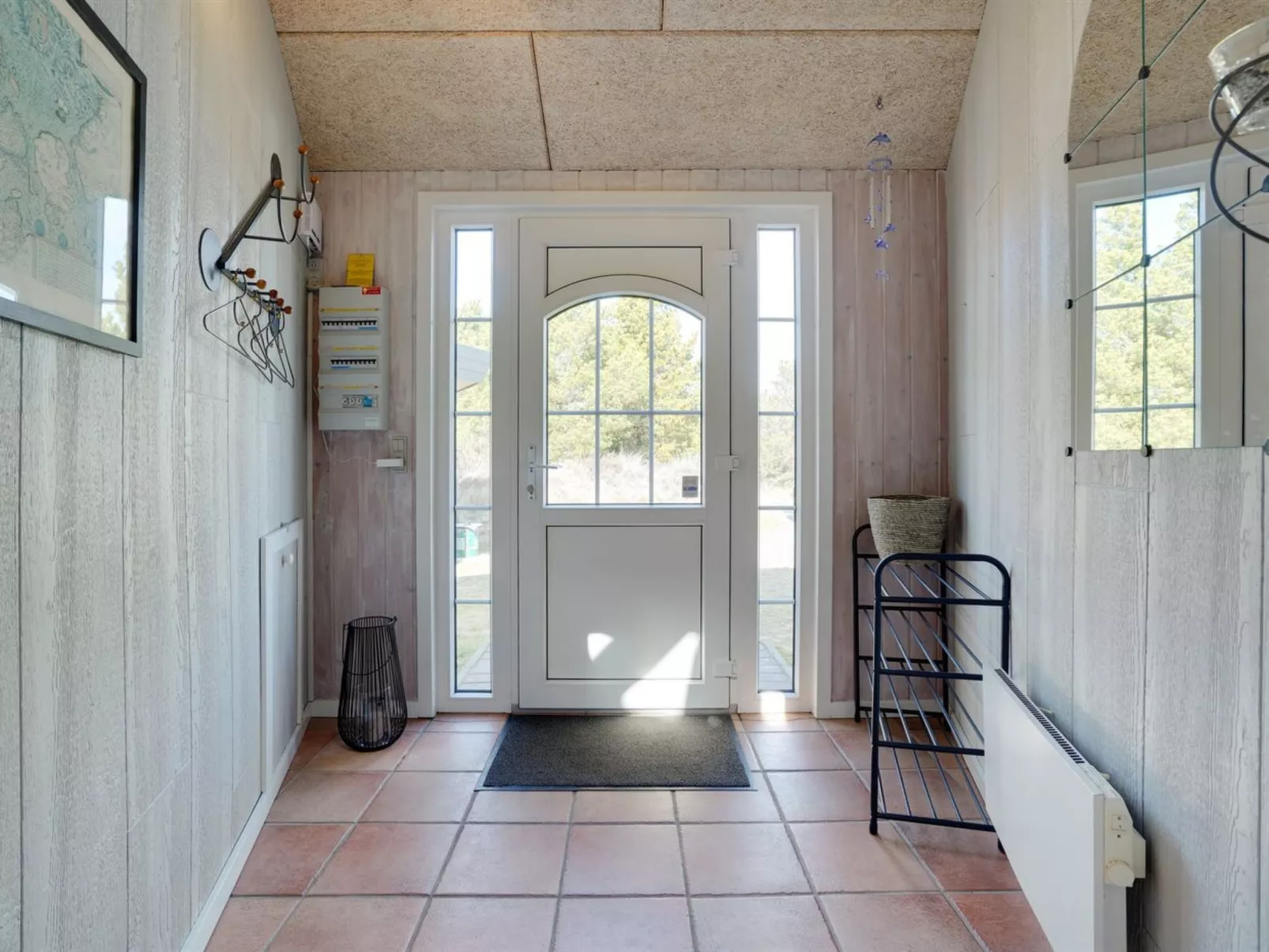 "Mariette" - 3.1km from the sea-Inside