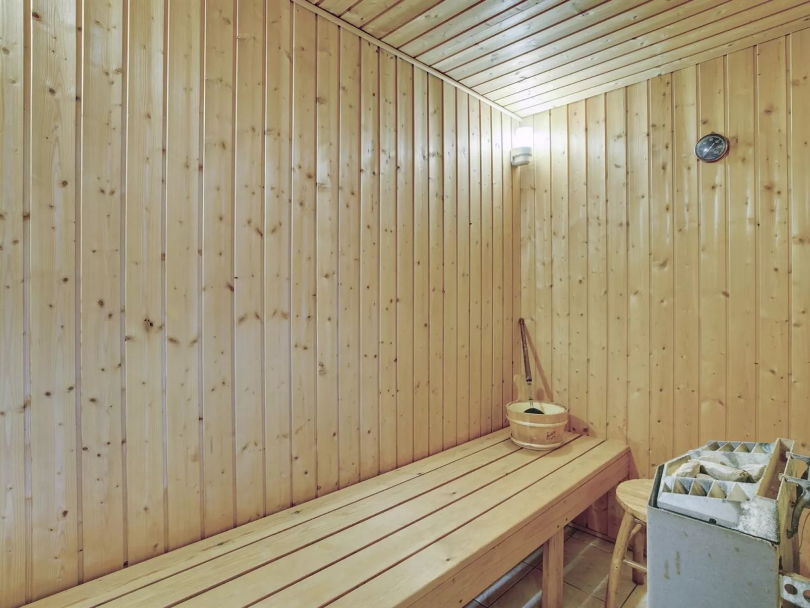 "Aimi" - 270m from the sea-Inside