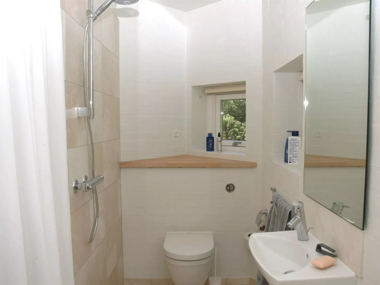 "Fernande" - 150m from the sea-Inside