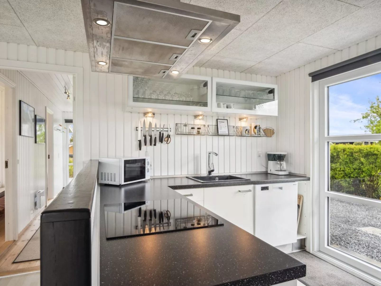 "Elvina" - 200m from the sea-Dedans