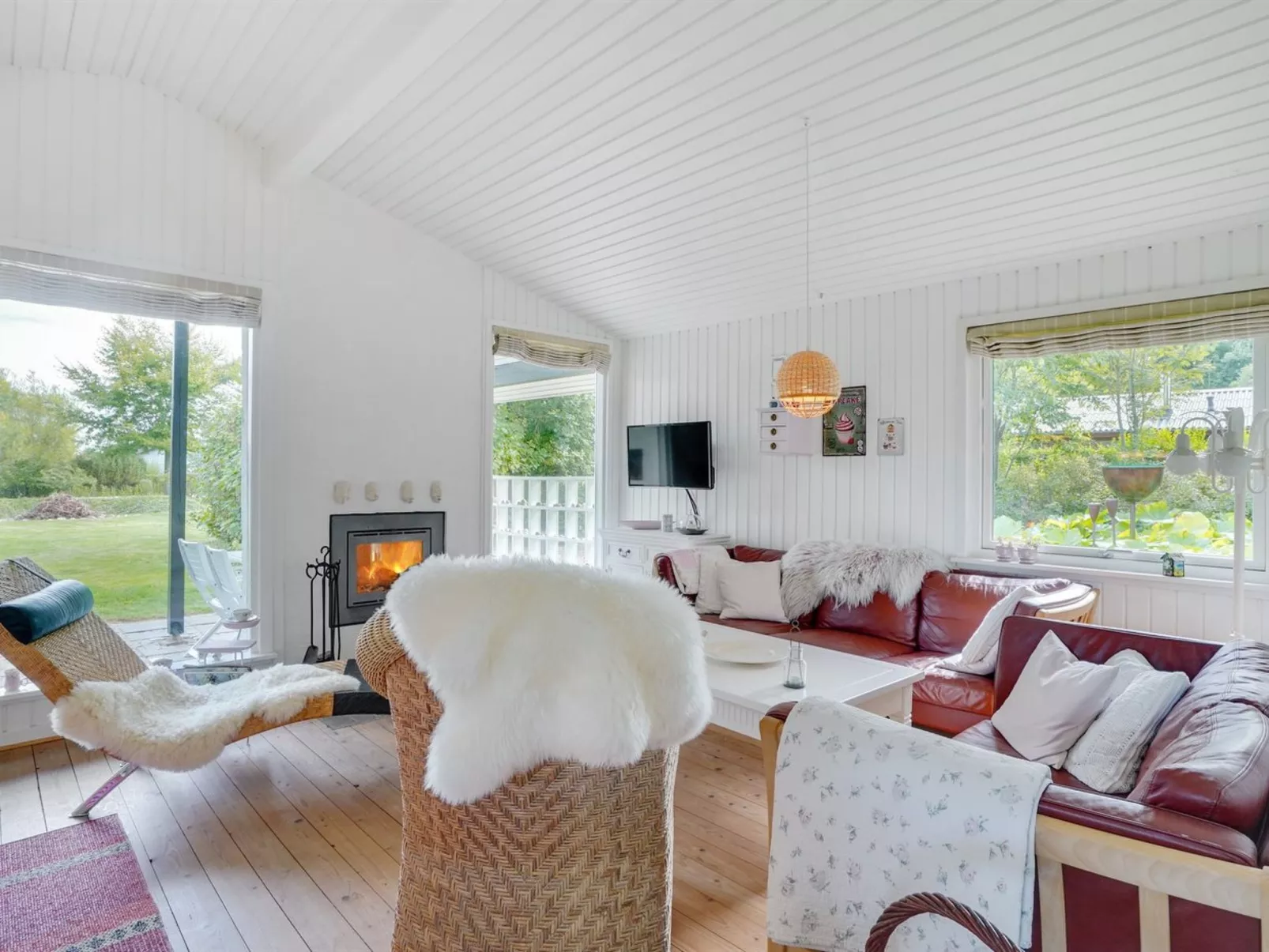 "Suoma" - 400m to the fjord-Inside