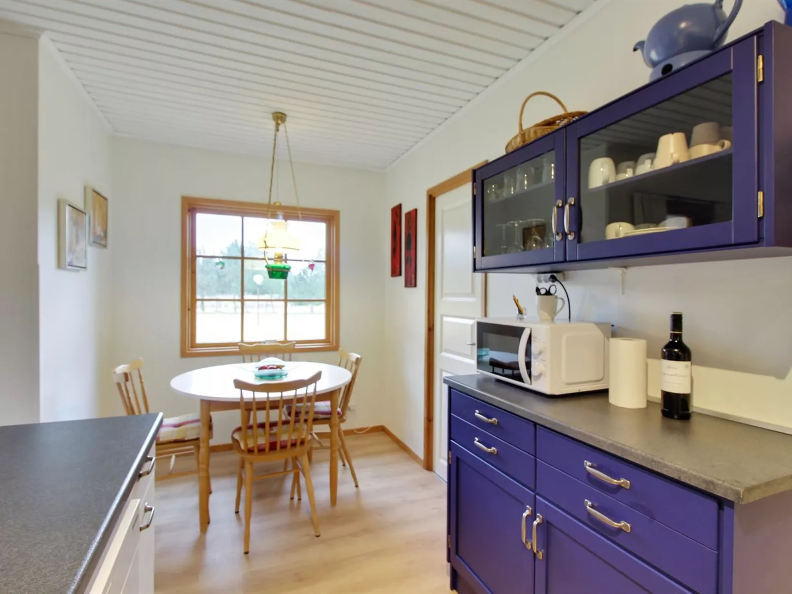 "Botilde" - 1km from the sea-Inside