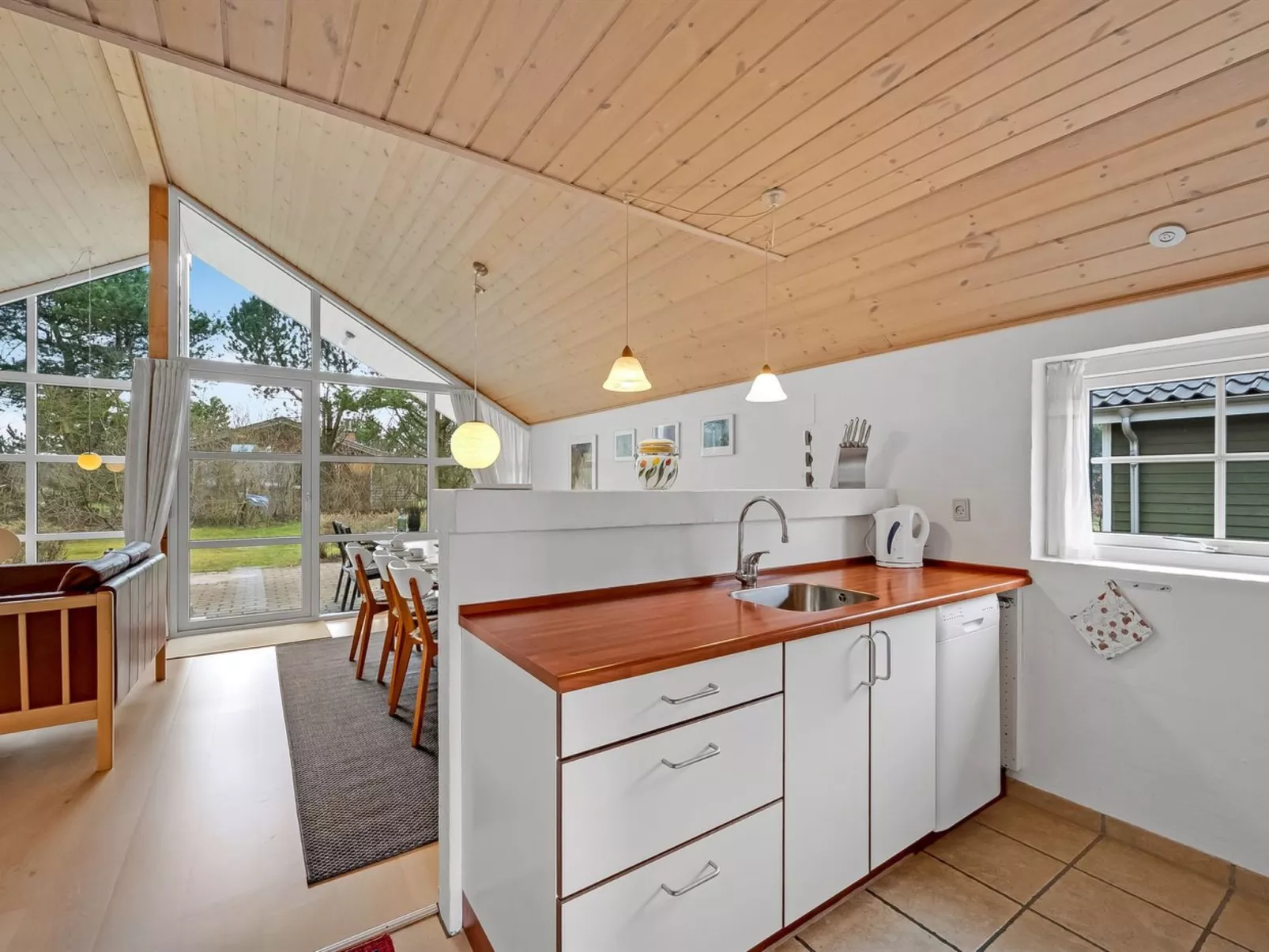 "Herminia" - 350m to the fjord-Dedans