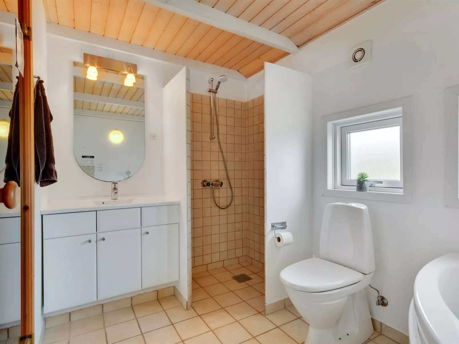 "Deline" - 250m from the sea-Inside