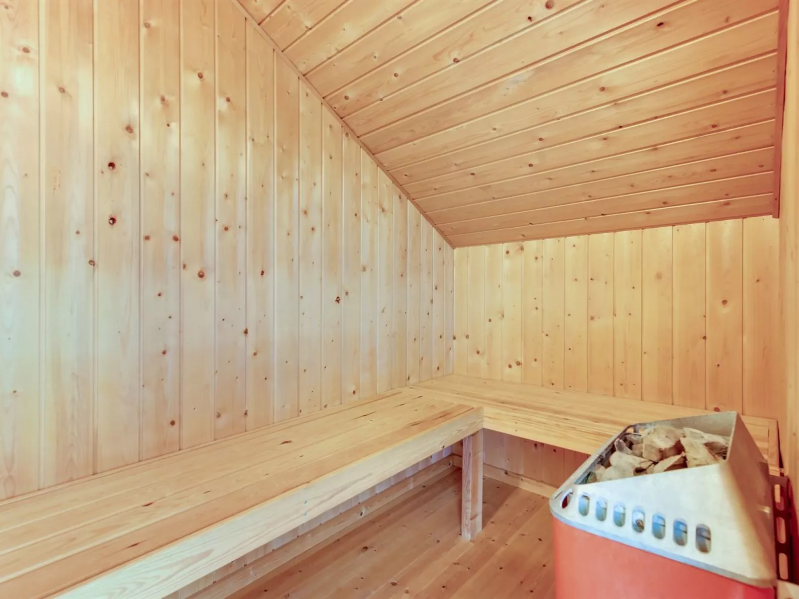 "Joona" - 600m from the sea-Dedans