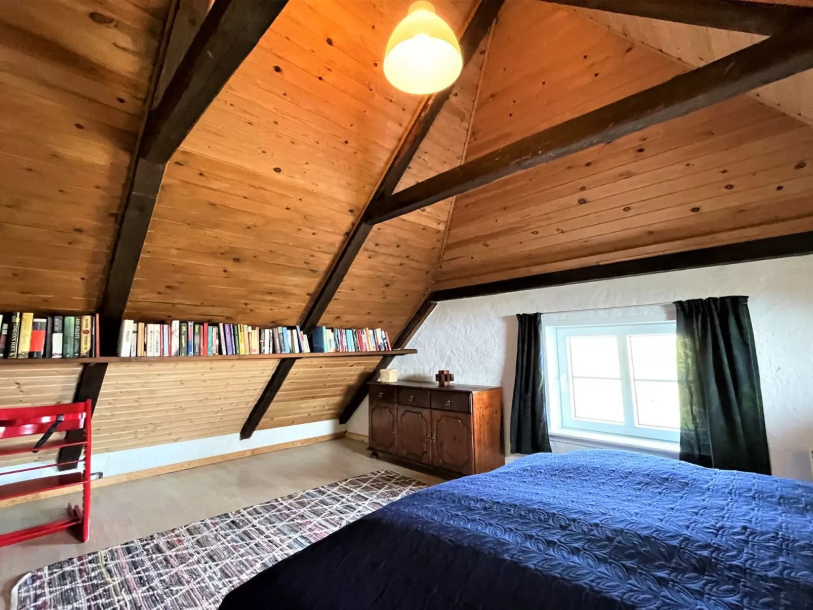 "Trugot" - 450m to the fjord-Inside