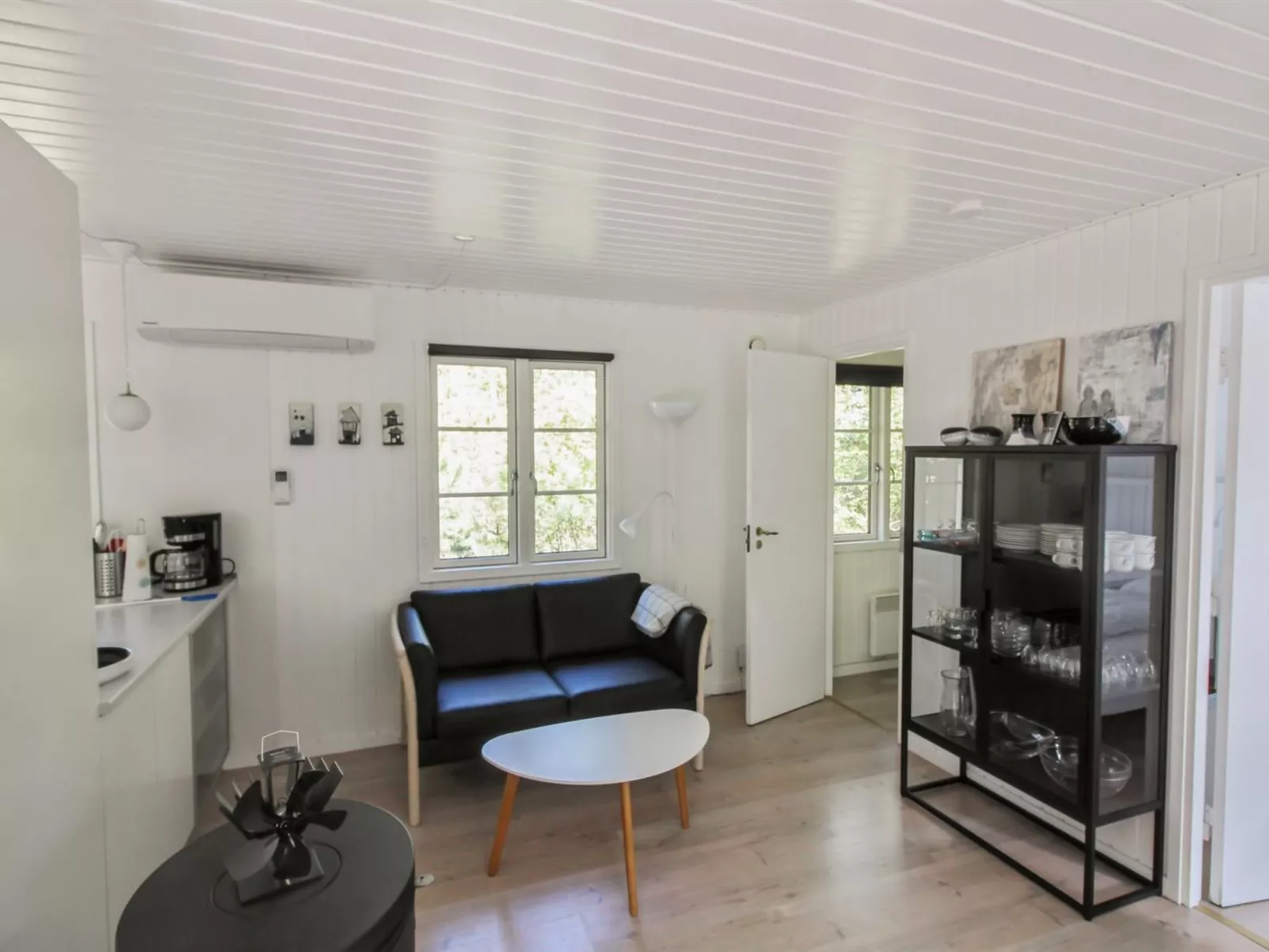 "Franzine" - 200m from the sea-Inside