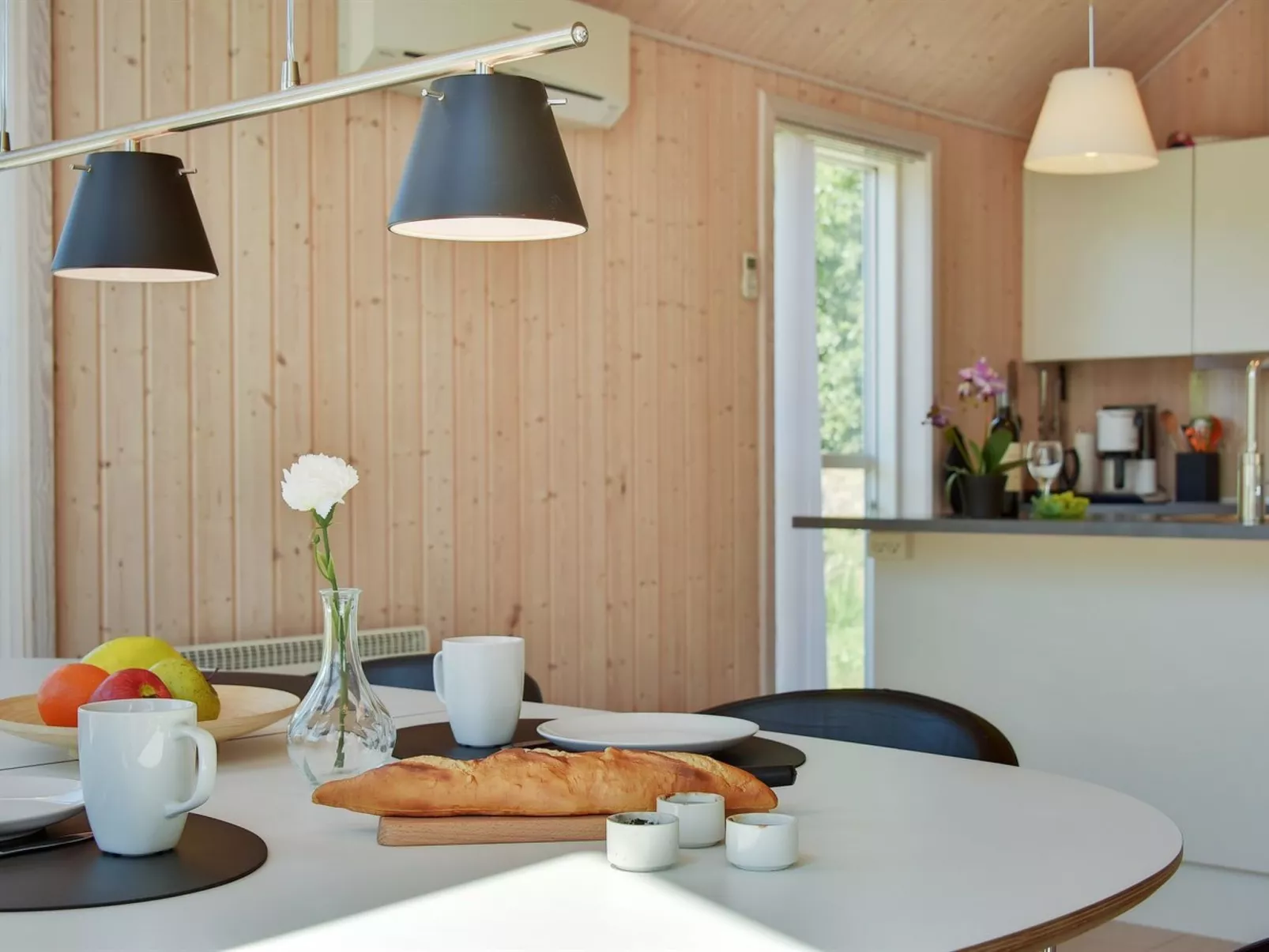 "Erich" - 1.8km from the sea-Dedans