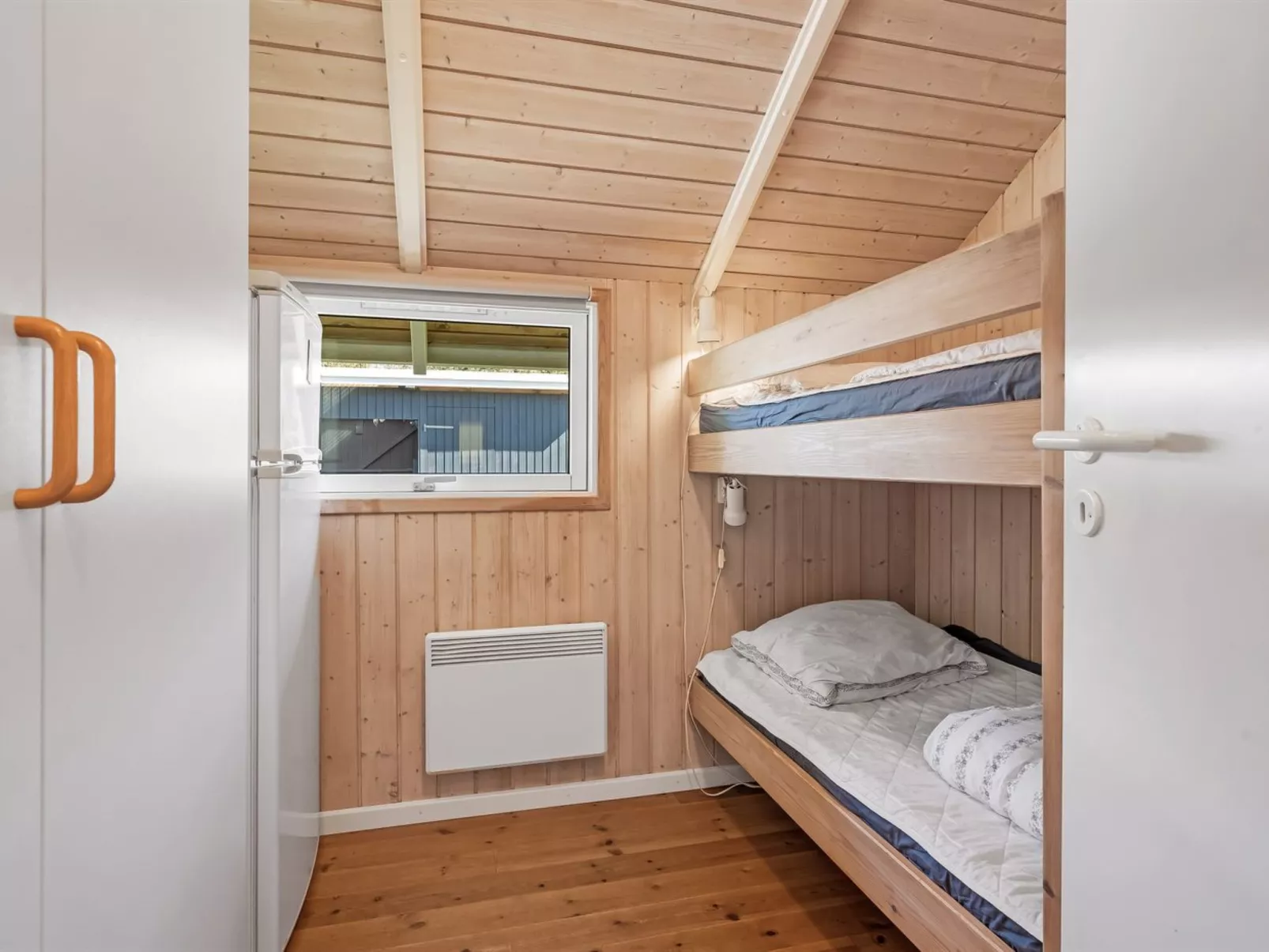 "Snefrid" - 12km from the sea-Inside