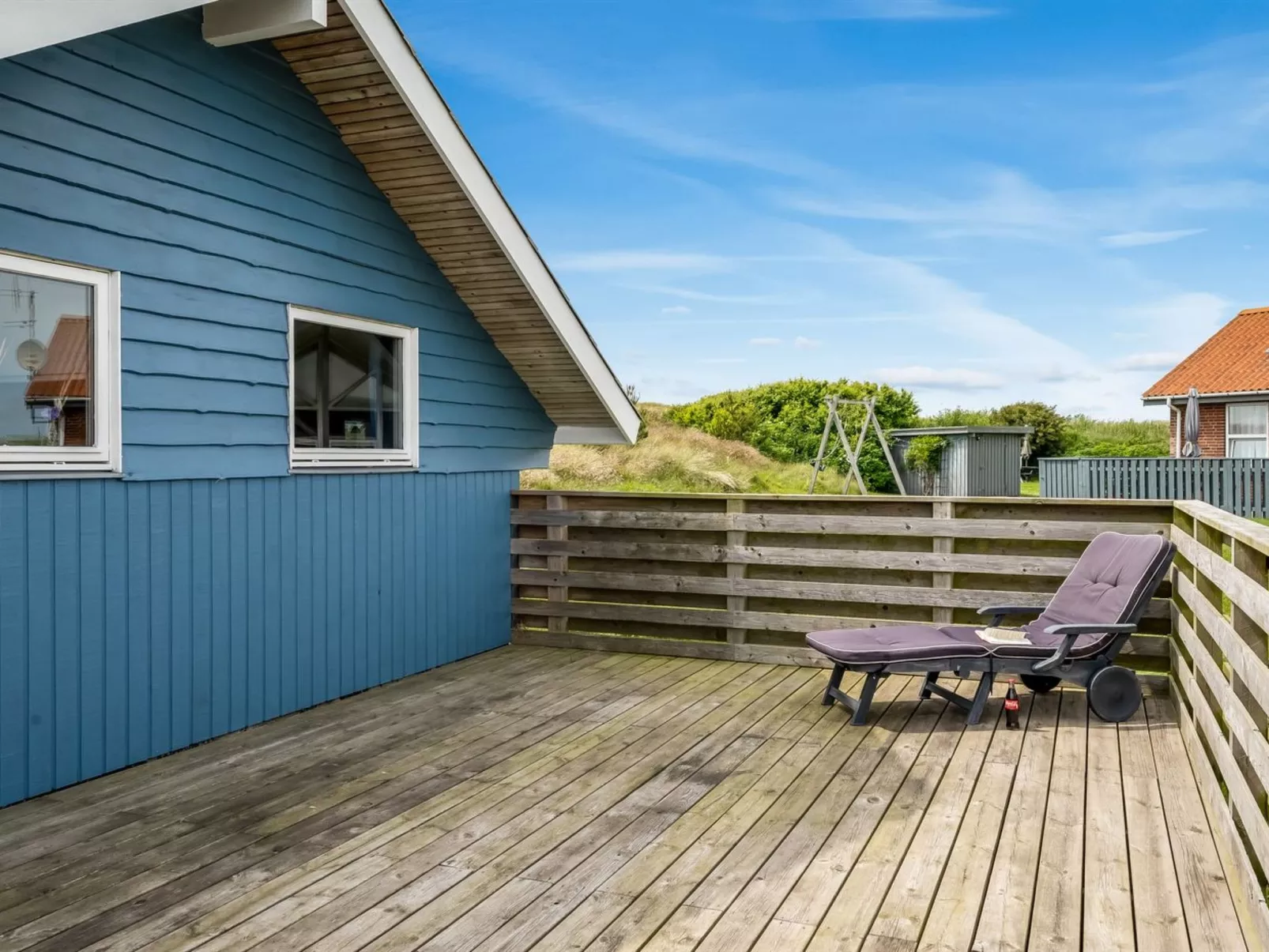 "Valia" - 400m to the fjord-Outside