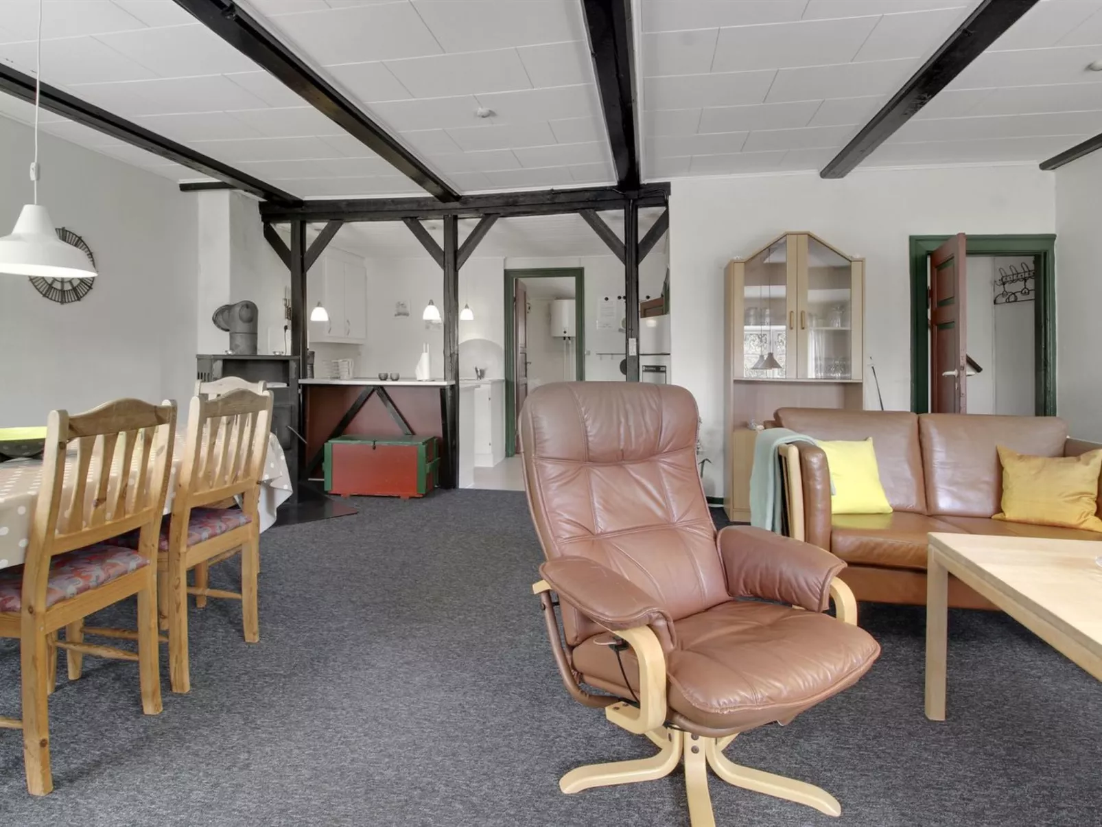 "Kolle" - 800m from the sea-Drinnen