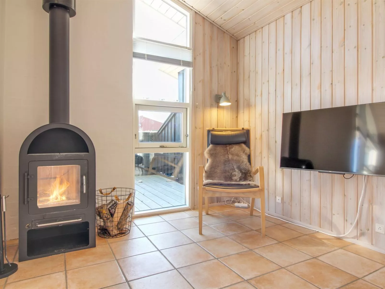 "Arkil" - 300m from the sea-Drinnen