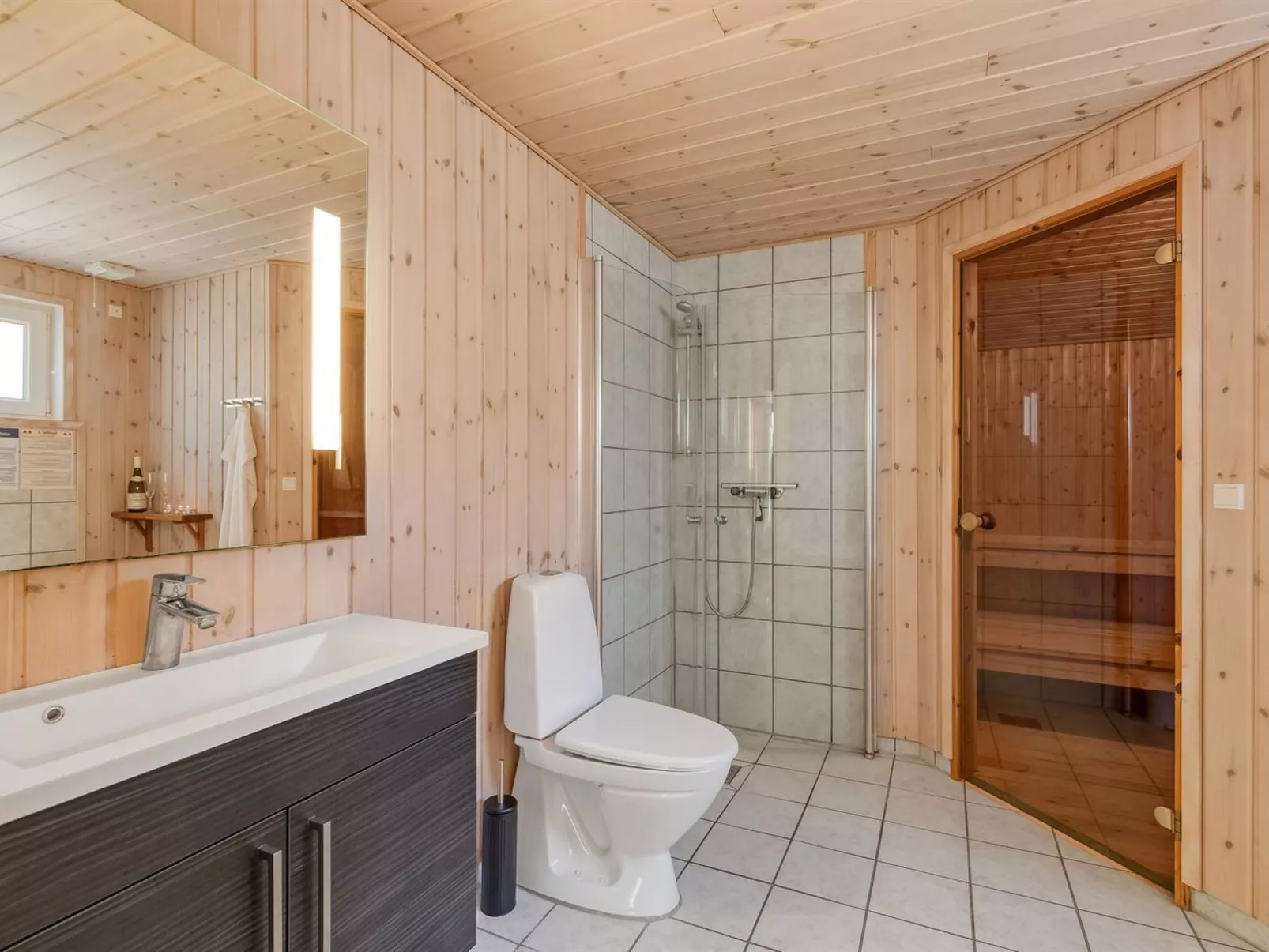 "Hertta" - 200m from the sea-Drinnen