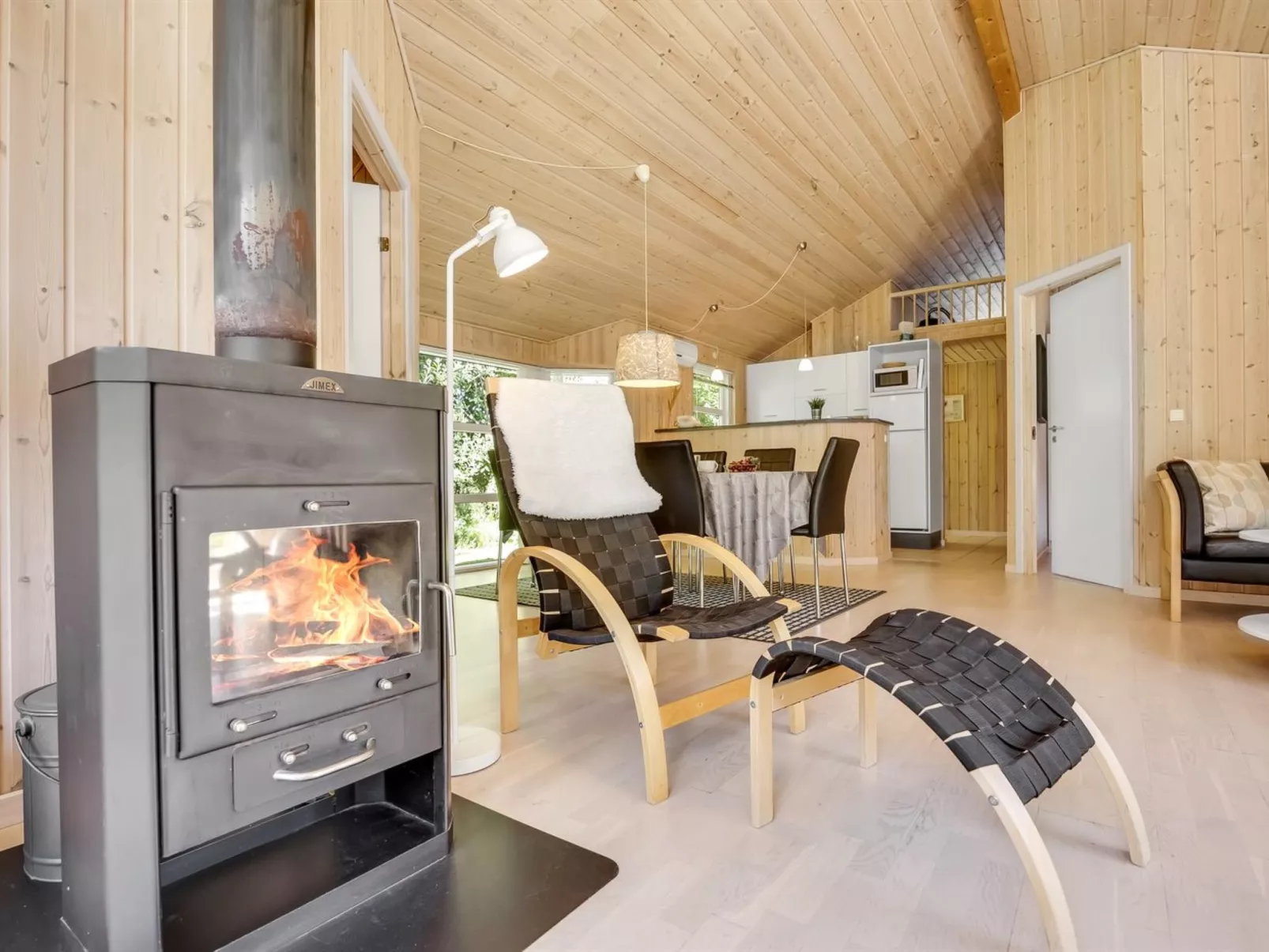 "Thorketil" - 1.1km from the sea-Inside