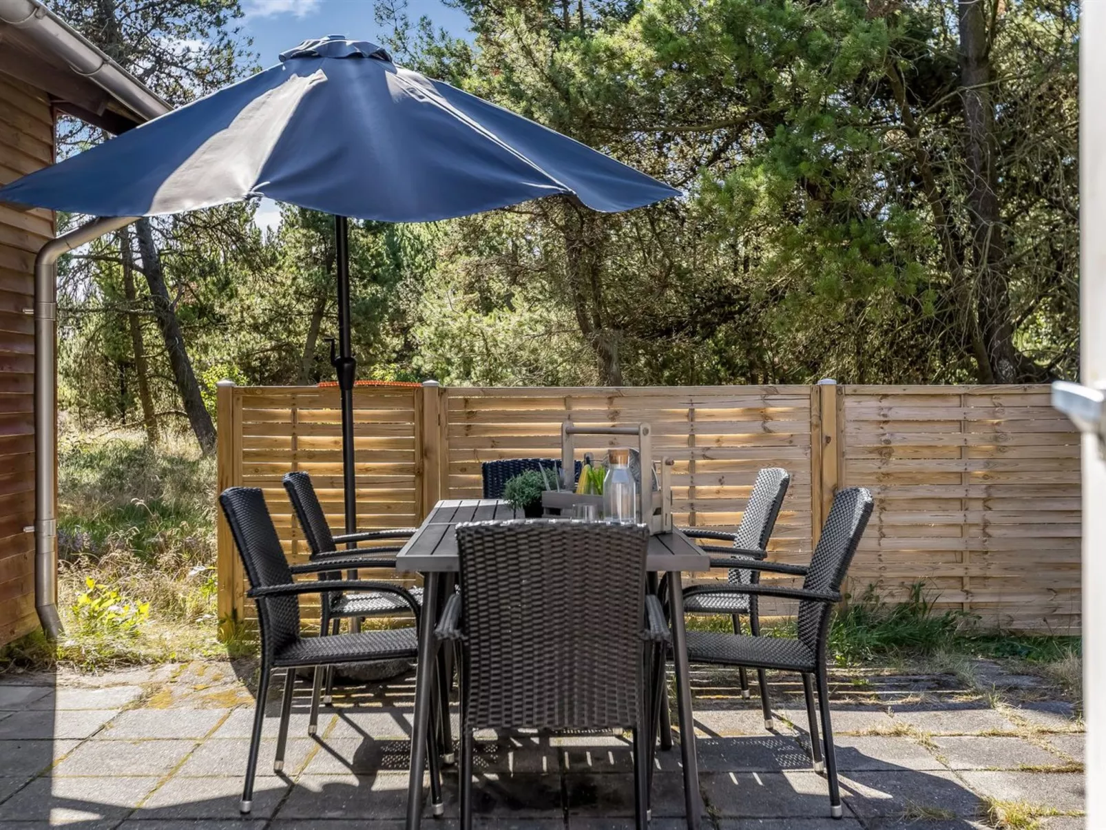 "Dorreth" - 800m from the sea-Outside