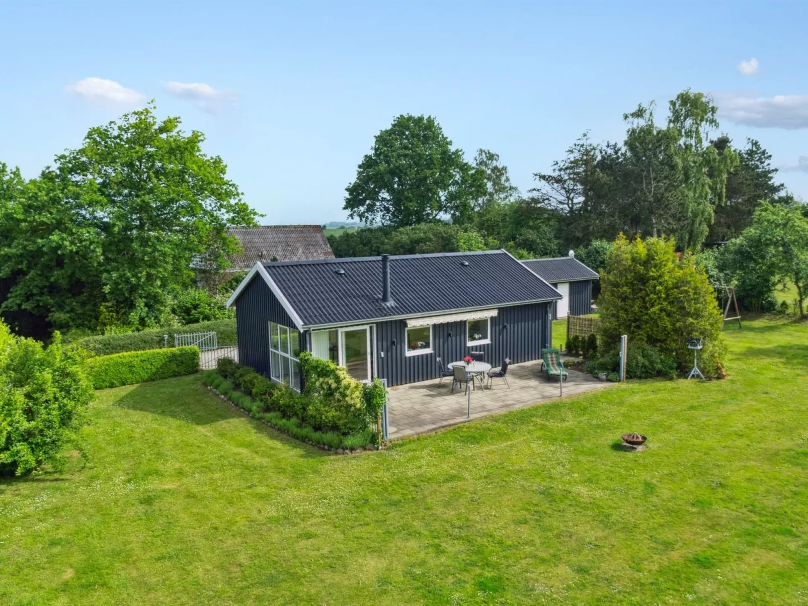 "Locan" - 1.2km from the sea-Outside