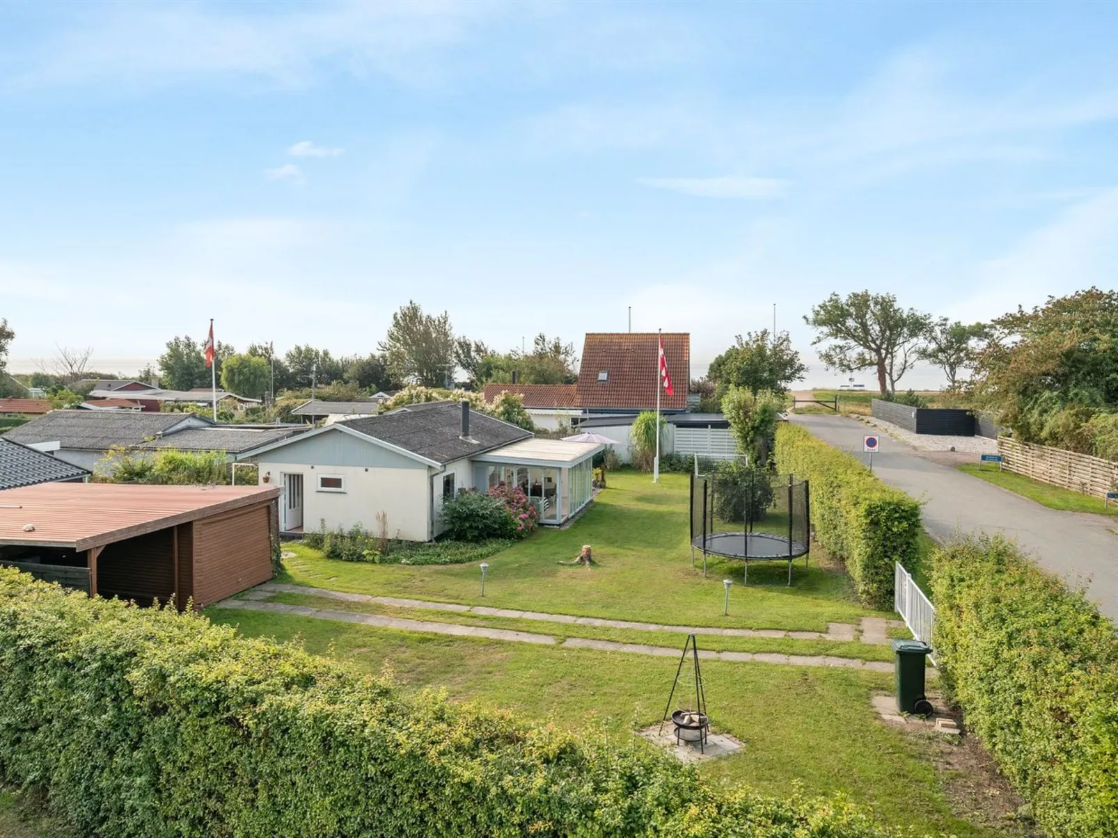 "Hattie" - 100m from the sea-Draußen