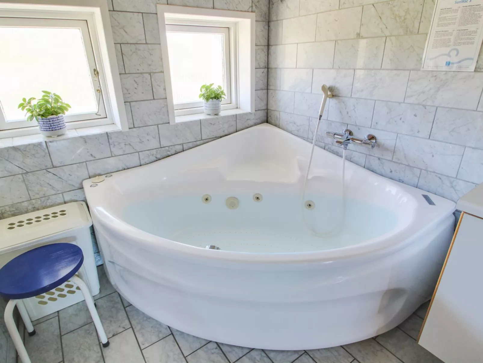 "Wikar" - 50m from the sea-Inside