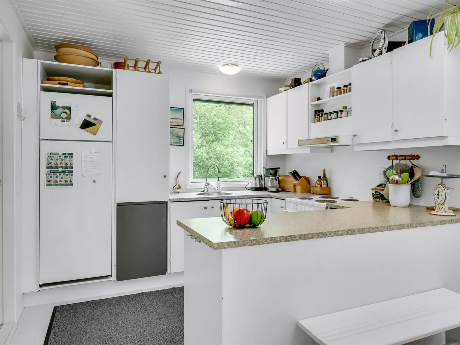 "Jarno" - 1km from the sea-Drinnen