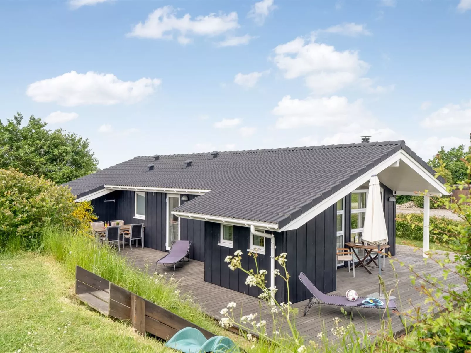 "Tanna" - 330m to the fjord-Outside