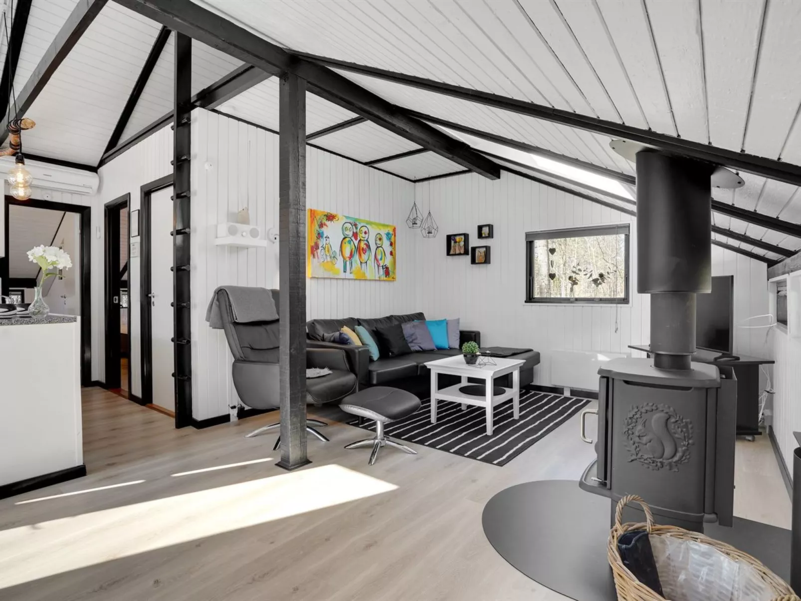 "Elisabeta" - 28km from the sea-Inside