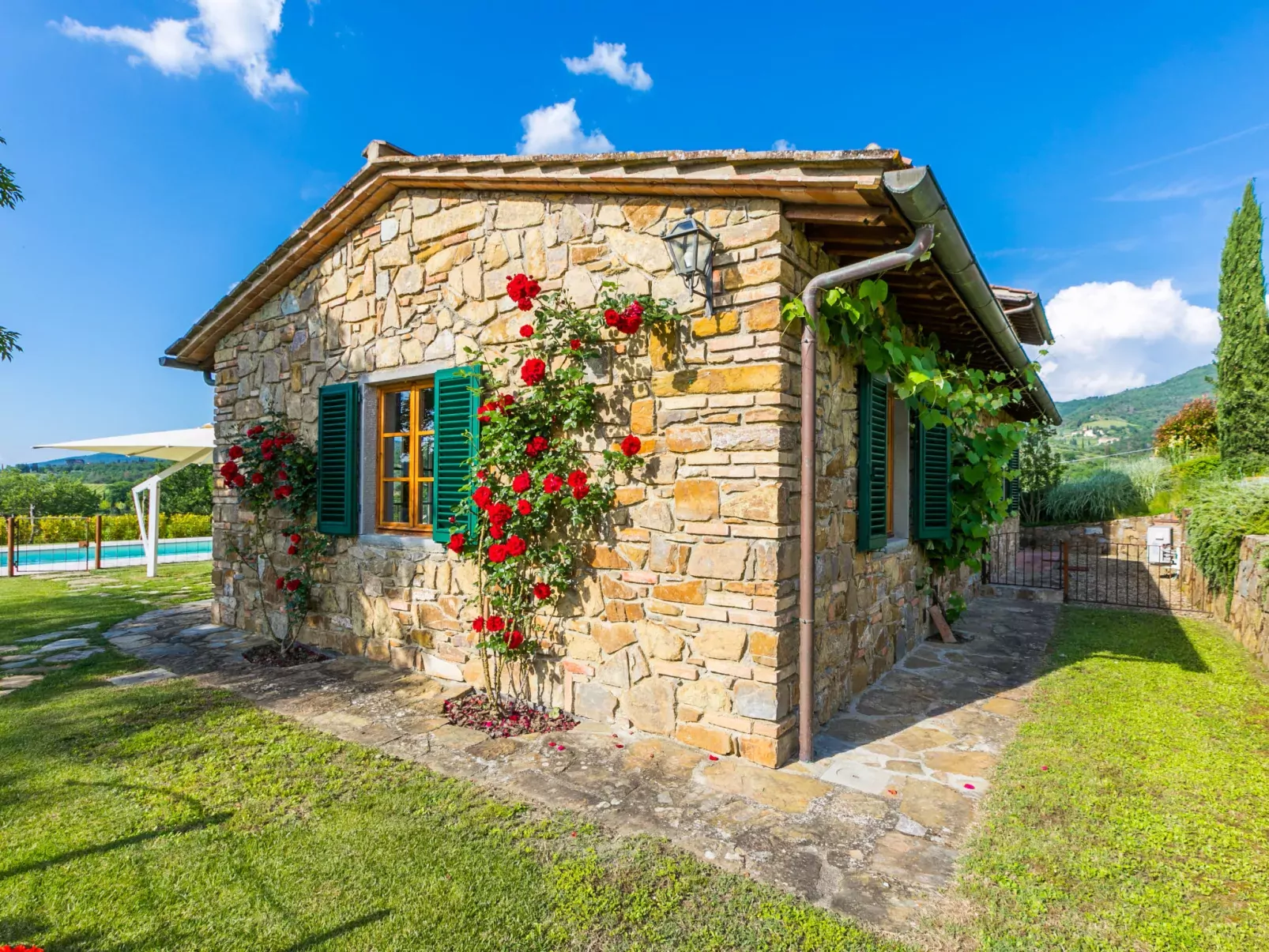 Casa 360-Outside