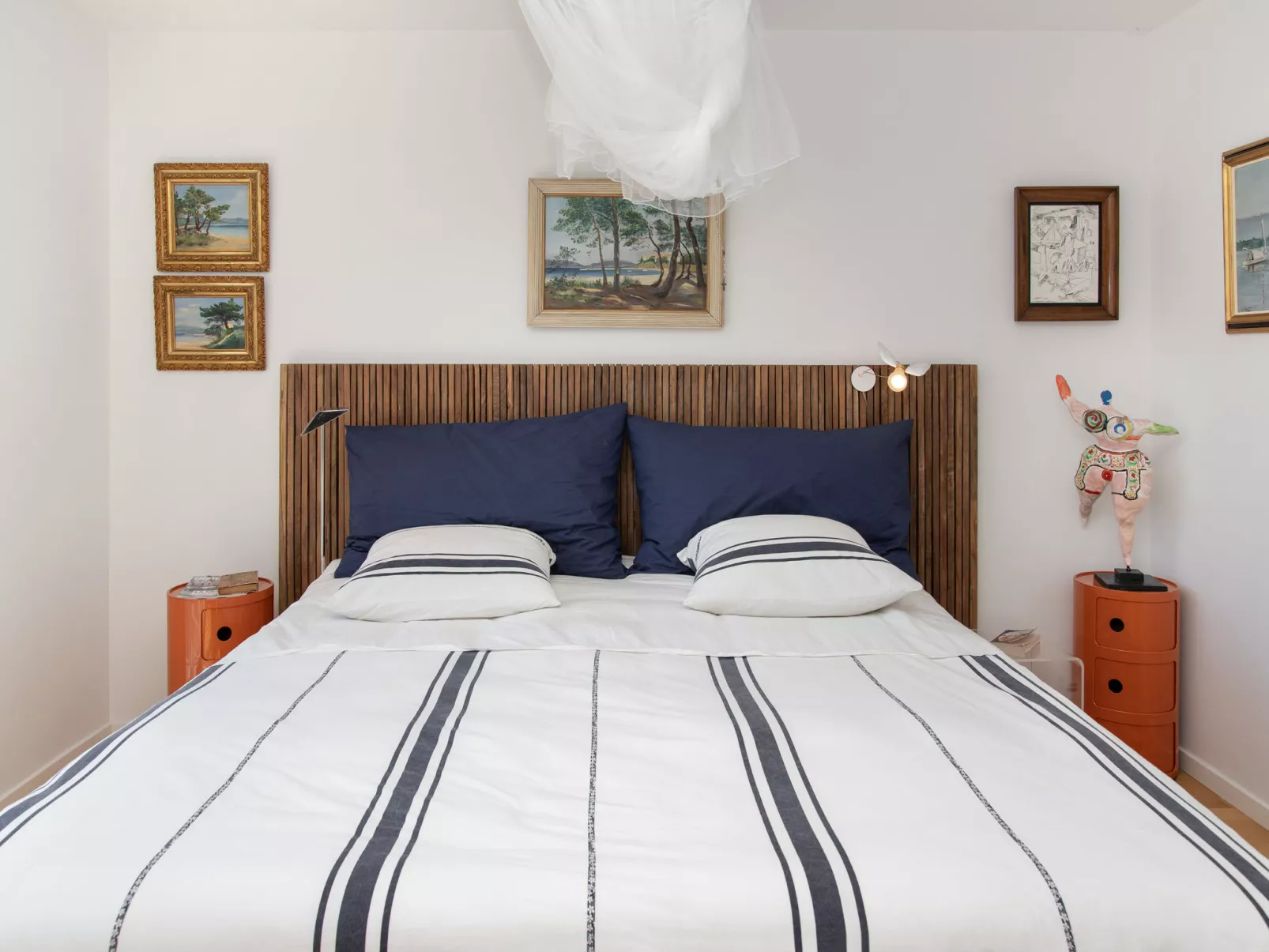 Bougainville C3/R-Dedans