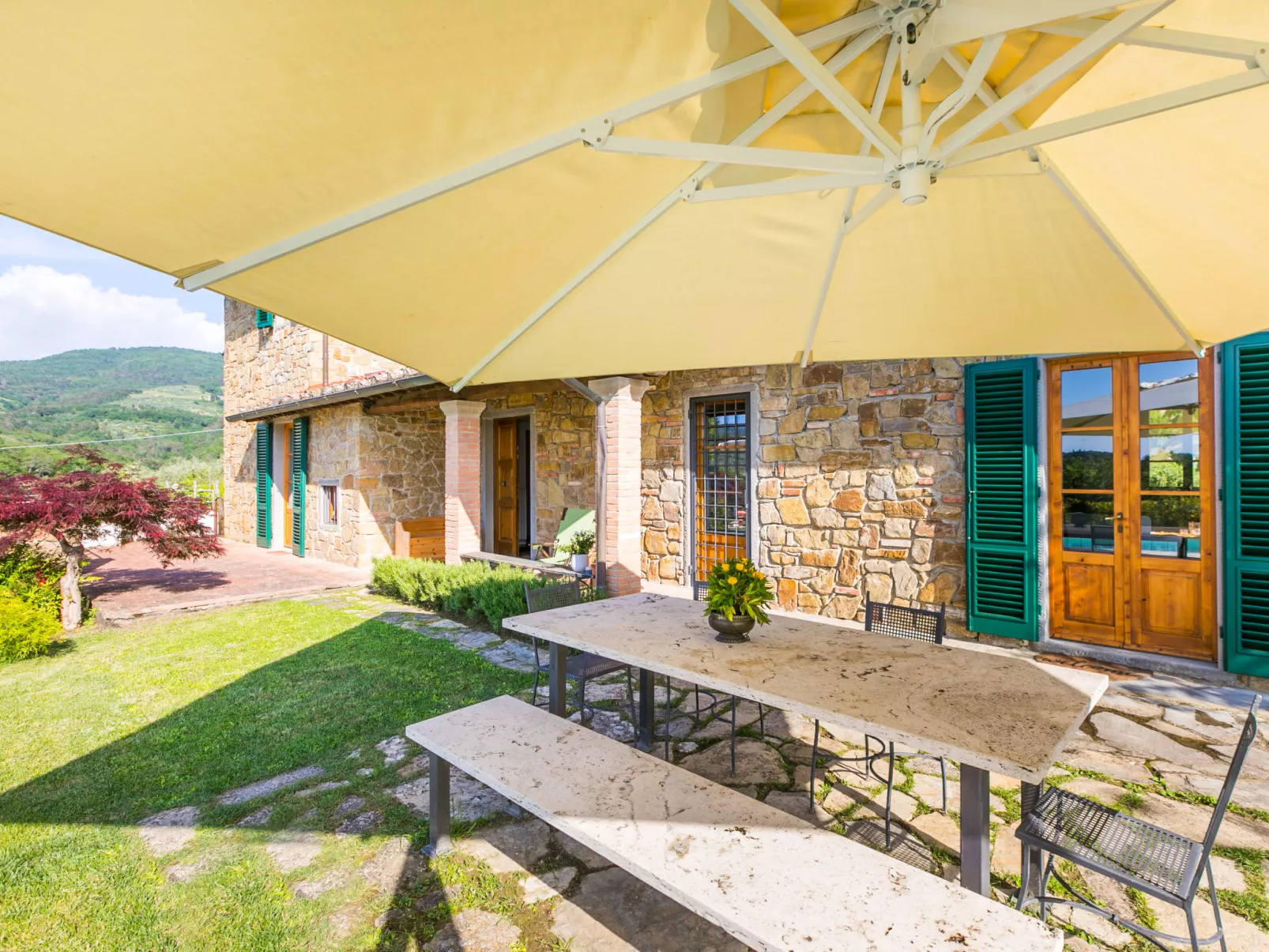 Casa 360-Outside