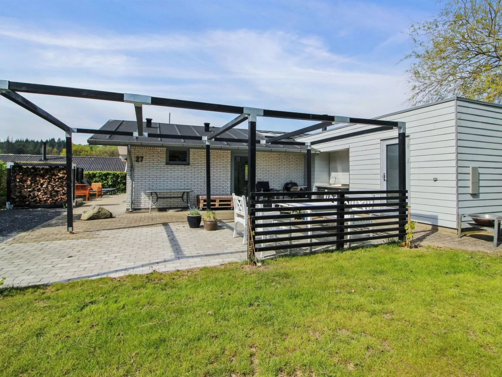 "Freding" - 250m to the fjord-Outside