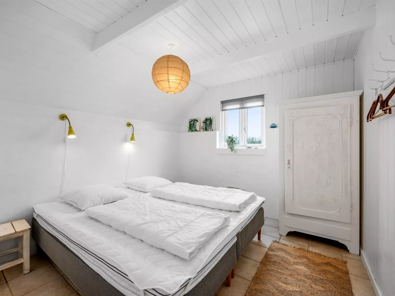 "Annielle" -  from the sea-Inside