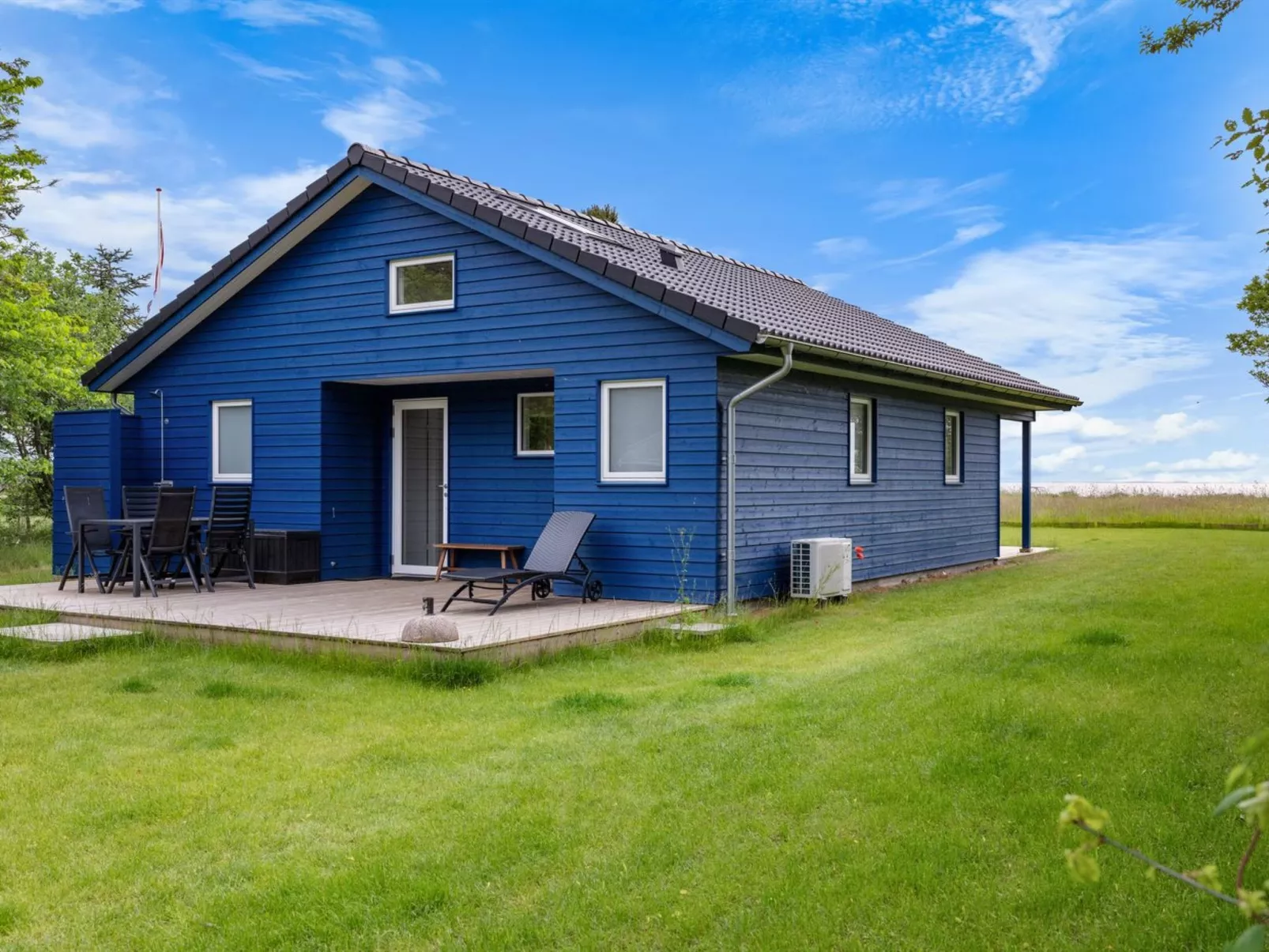 "Mato" - 100m from the sea-Outside