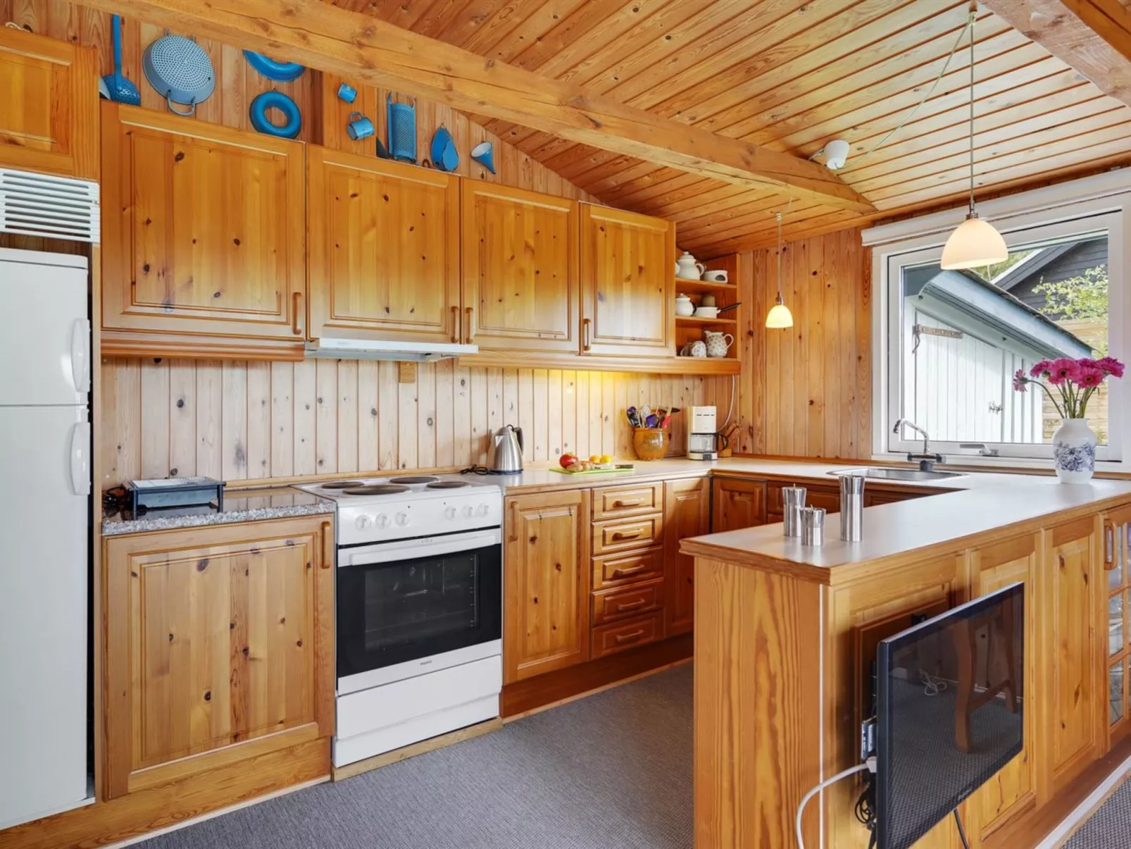 "Herulf" - 100m from the sea-Dedans