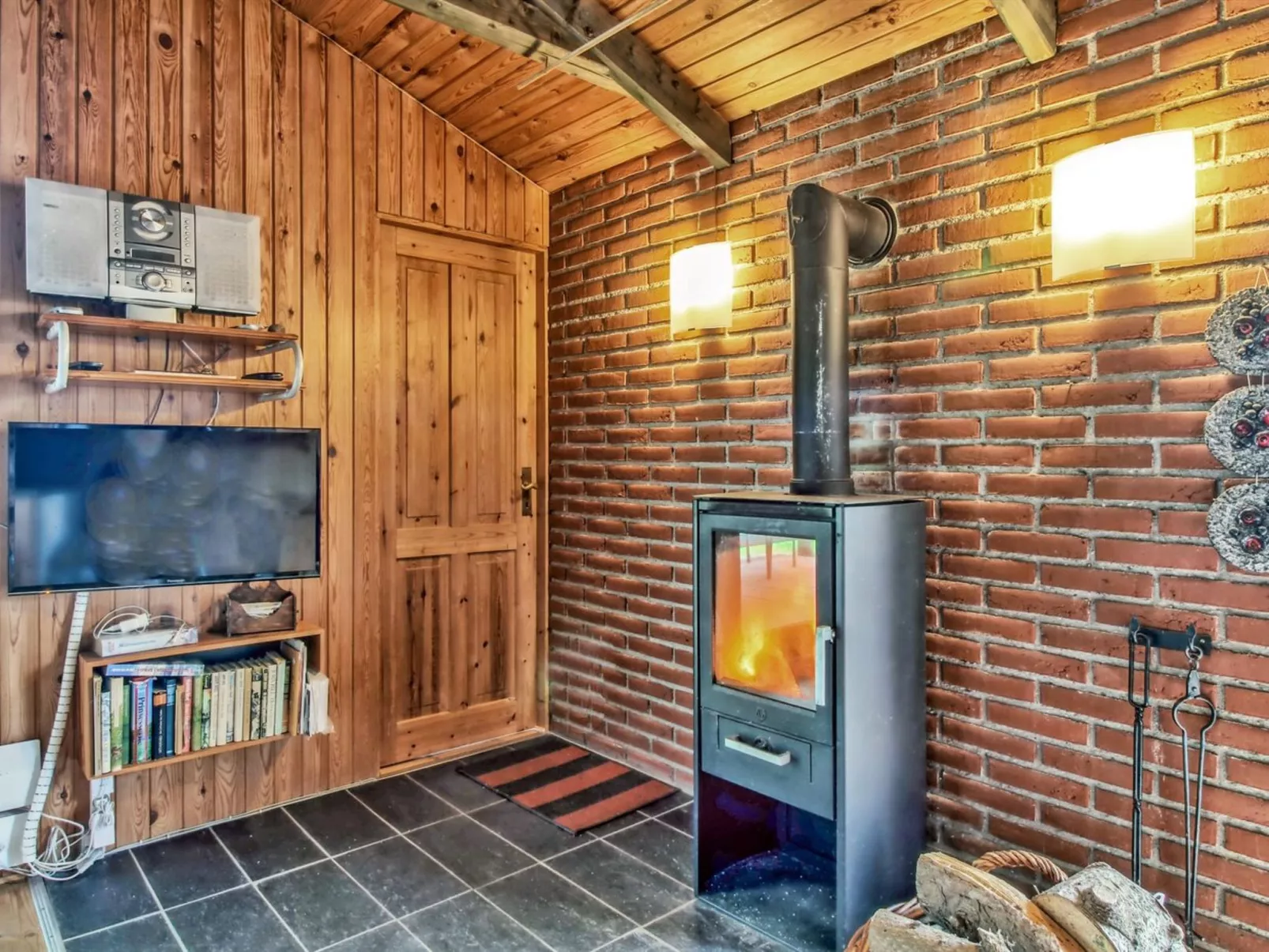 "Conradine" - 500m from the sea-Inside