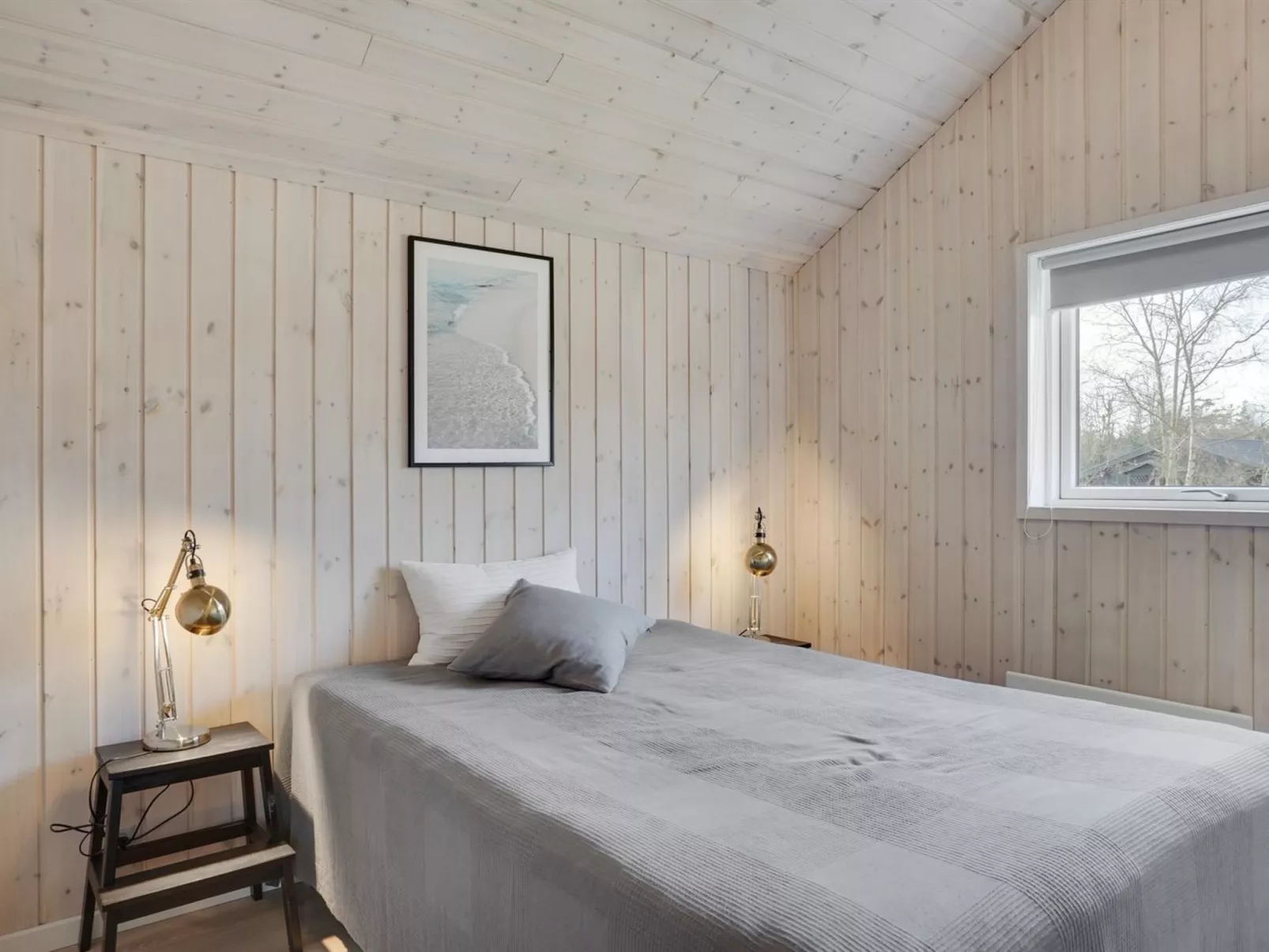 "Swavi" -  from the sea-Dedans