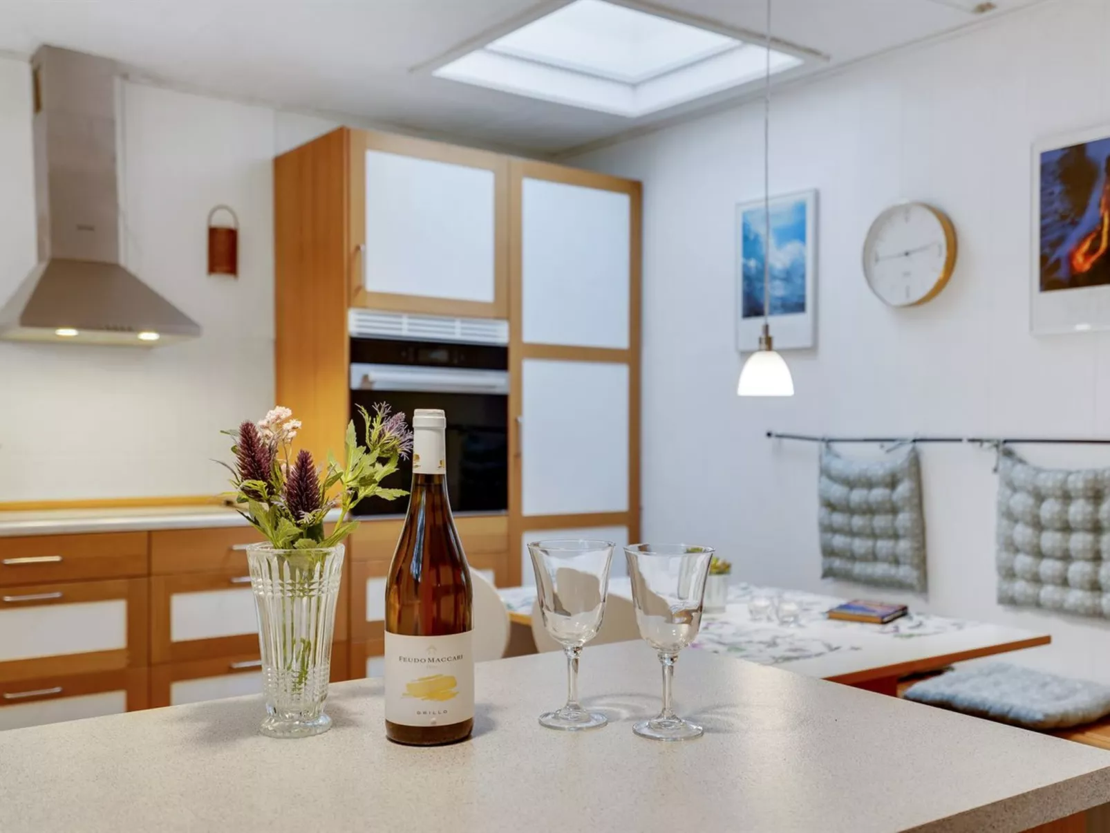 "Vogn" - 500m to the fjord-Inside