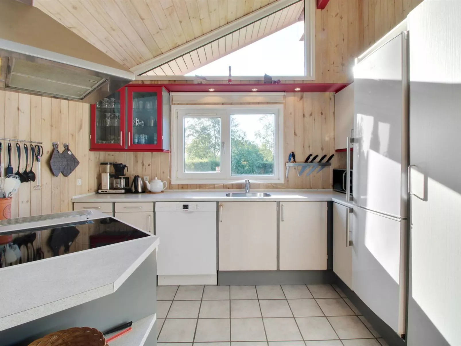 "Simjanka" - 600m from the sea-Drinnen