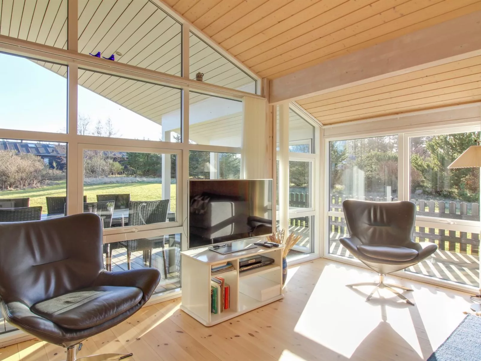 "Nynke" - 600m from the sea-Inside