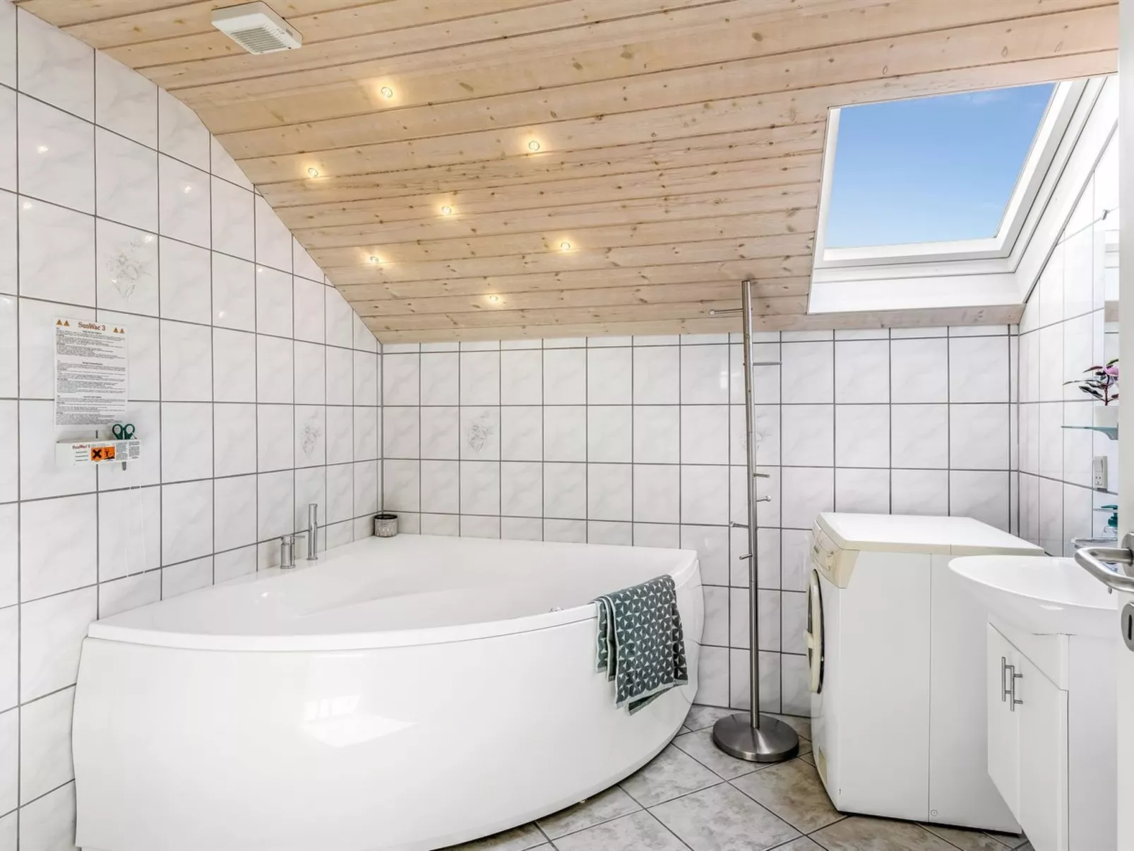 "Sanelma" - 900m from the sea-Drinnen