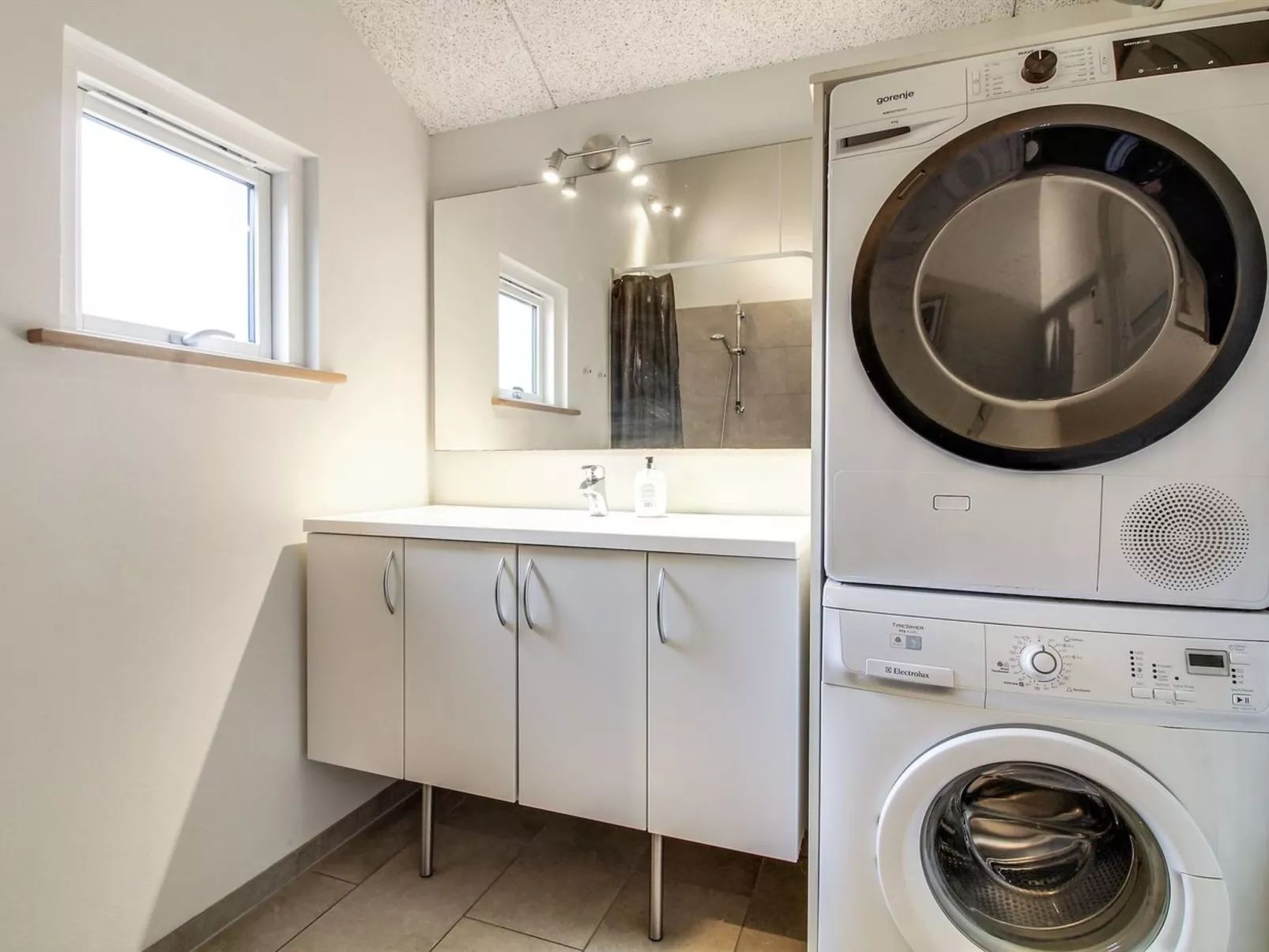 "Clea" - 200m from the sea-Inside