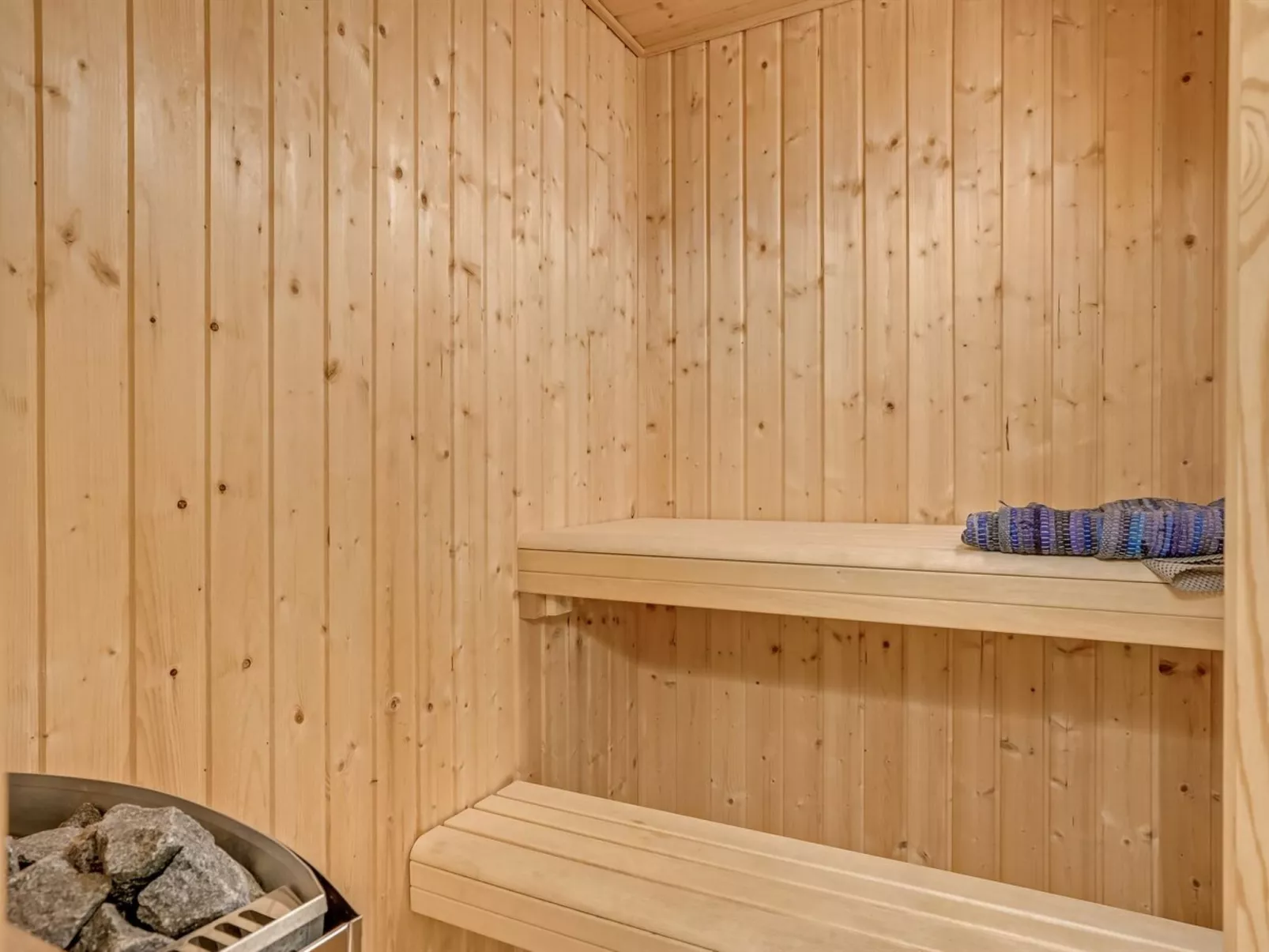 "Jannike" - 100m from the sea-Inside