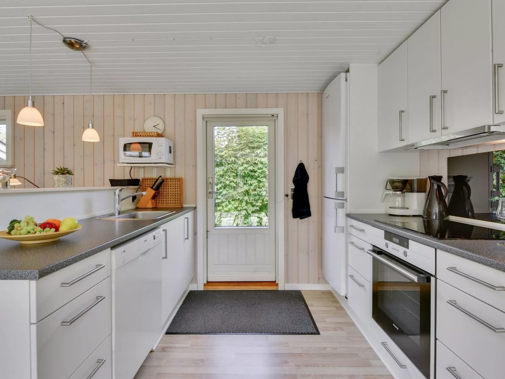 "Anabella" - 400m to the fjord-Dedans